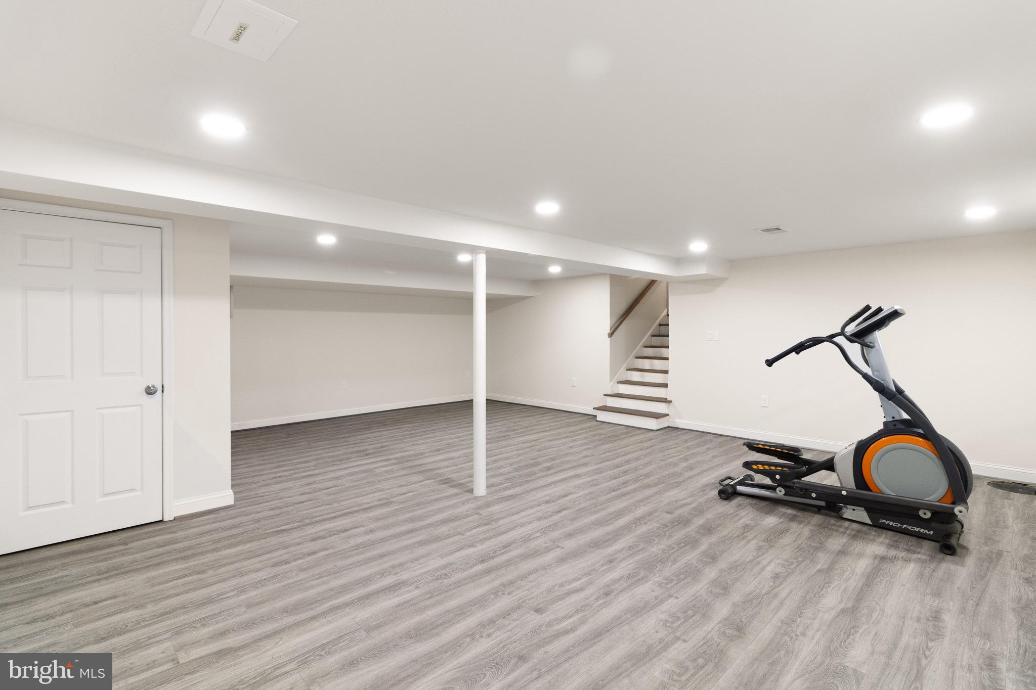 WESTCHESTER ESTATES - Residential