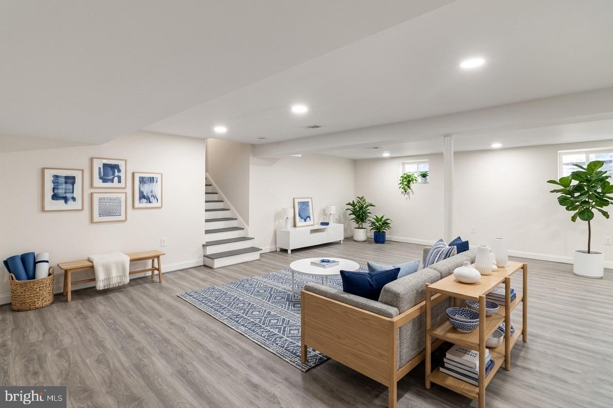 WESTCHESTER ESTATES - Residential