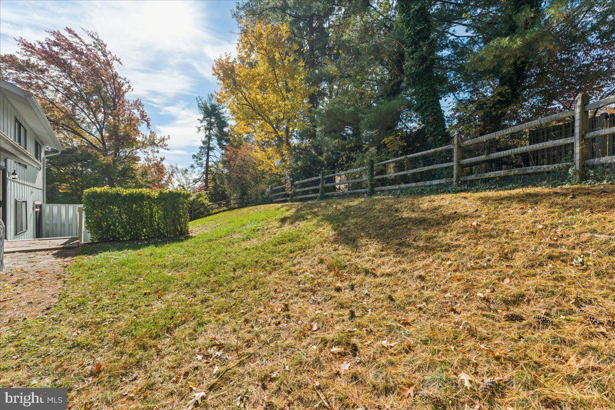 VILLAGE OF LONG REACH - Residential