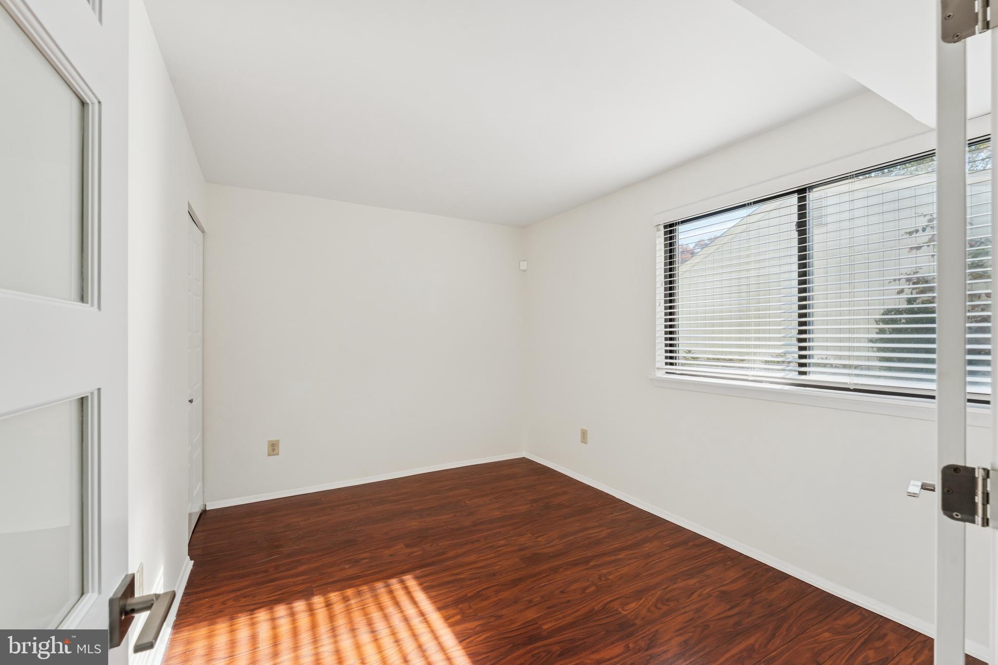 VILLAGE OF LONG REACH - Residential