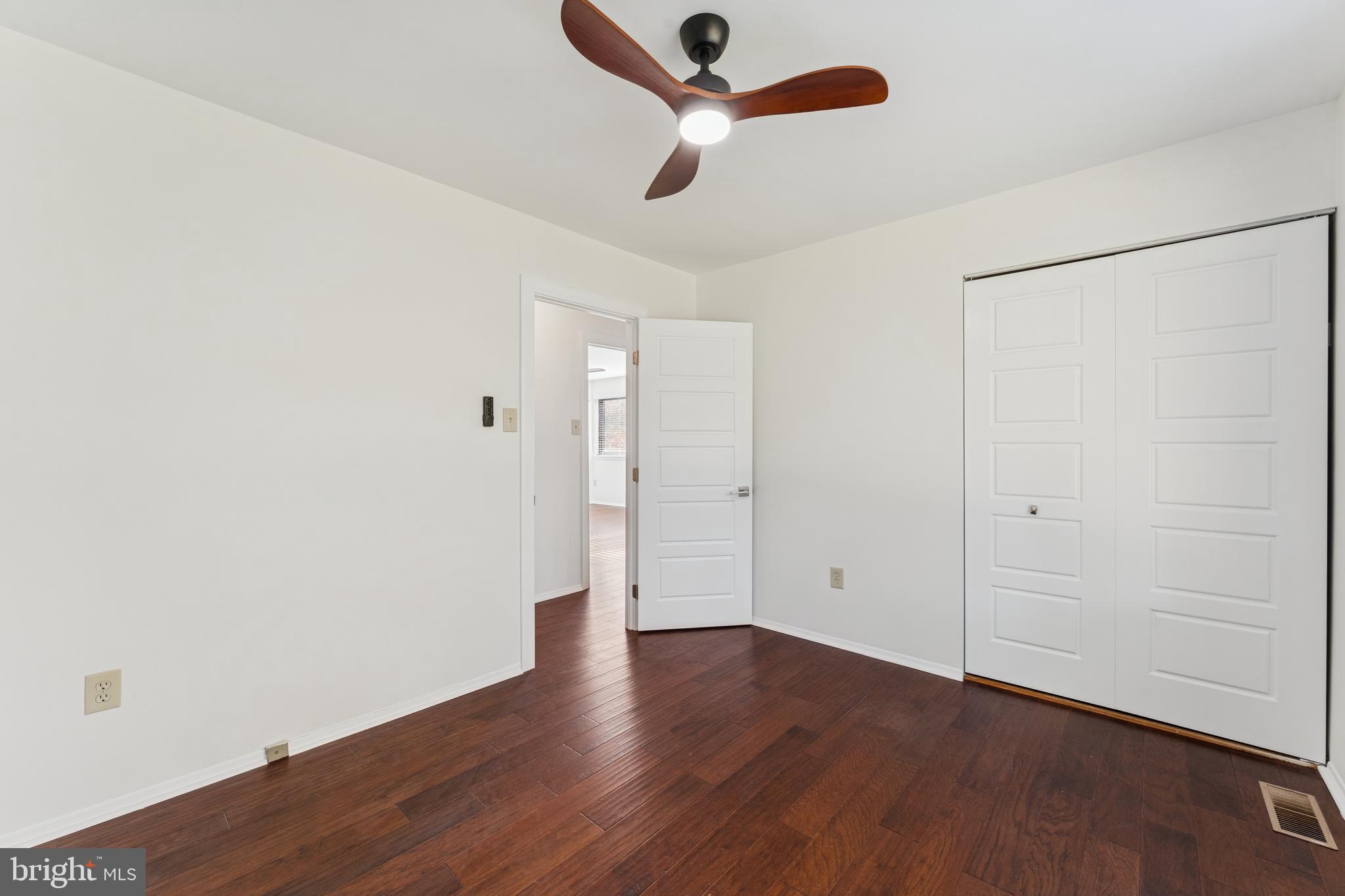 VILLAGE OF LONG REACH - Residential