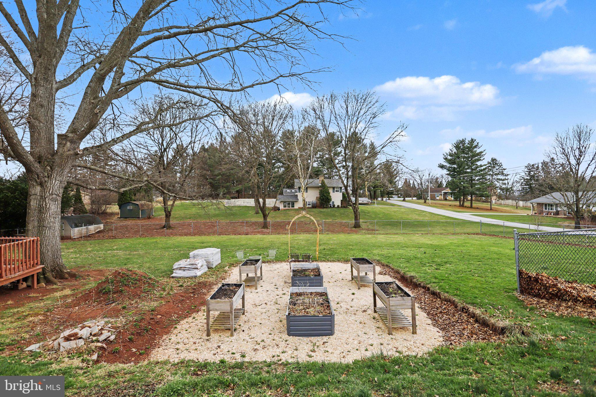 VALLEY GREEN - Residential