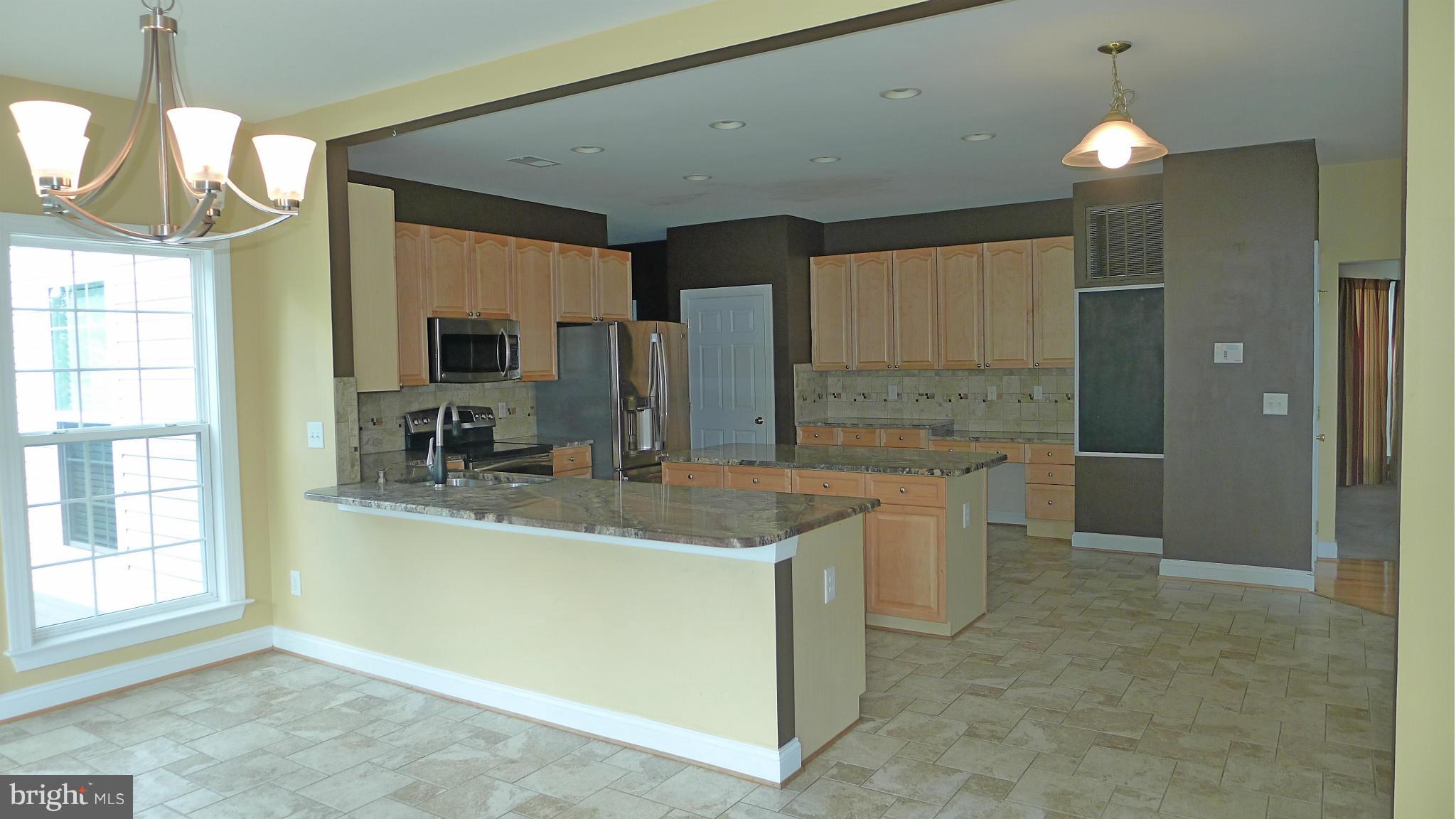 BROOKFIELD - Residential