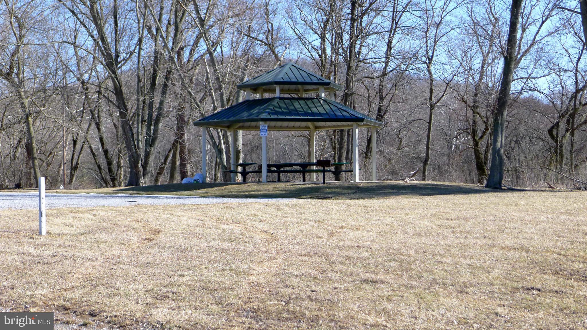 BROOKFIELD - Residential