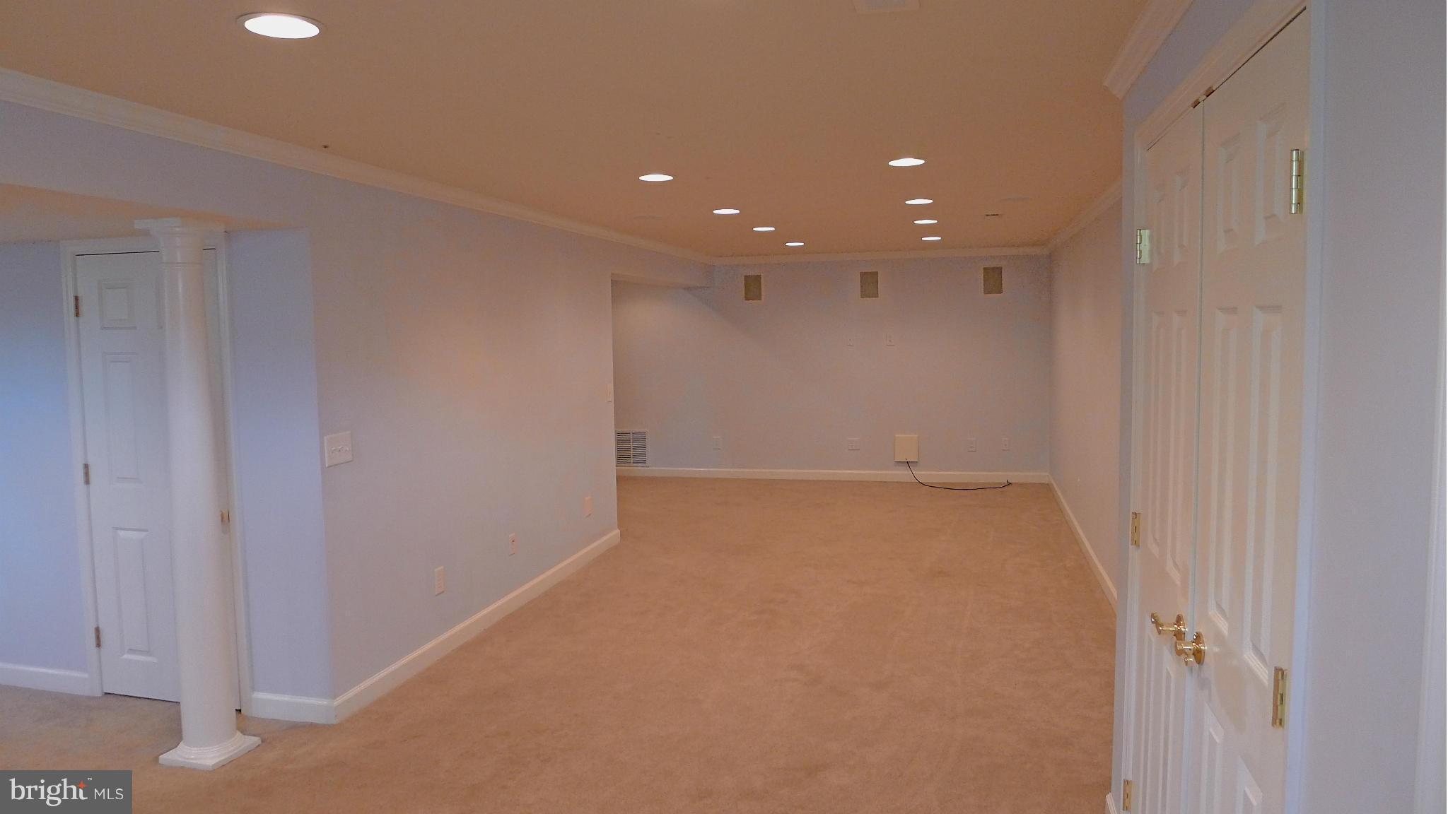 BROOKFIELD - Residential