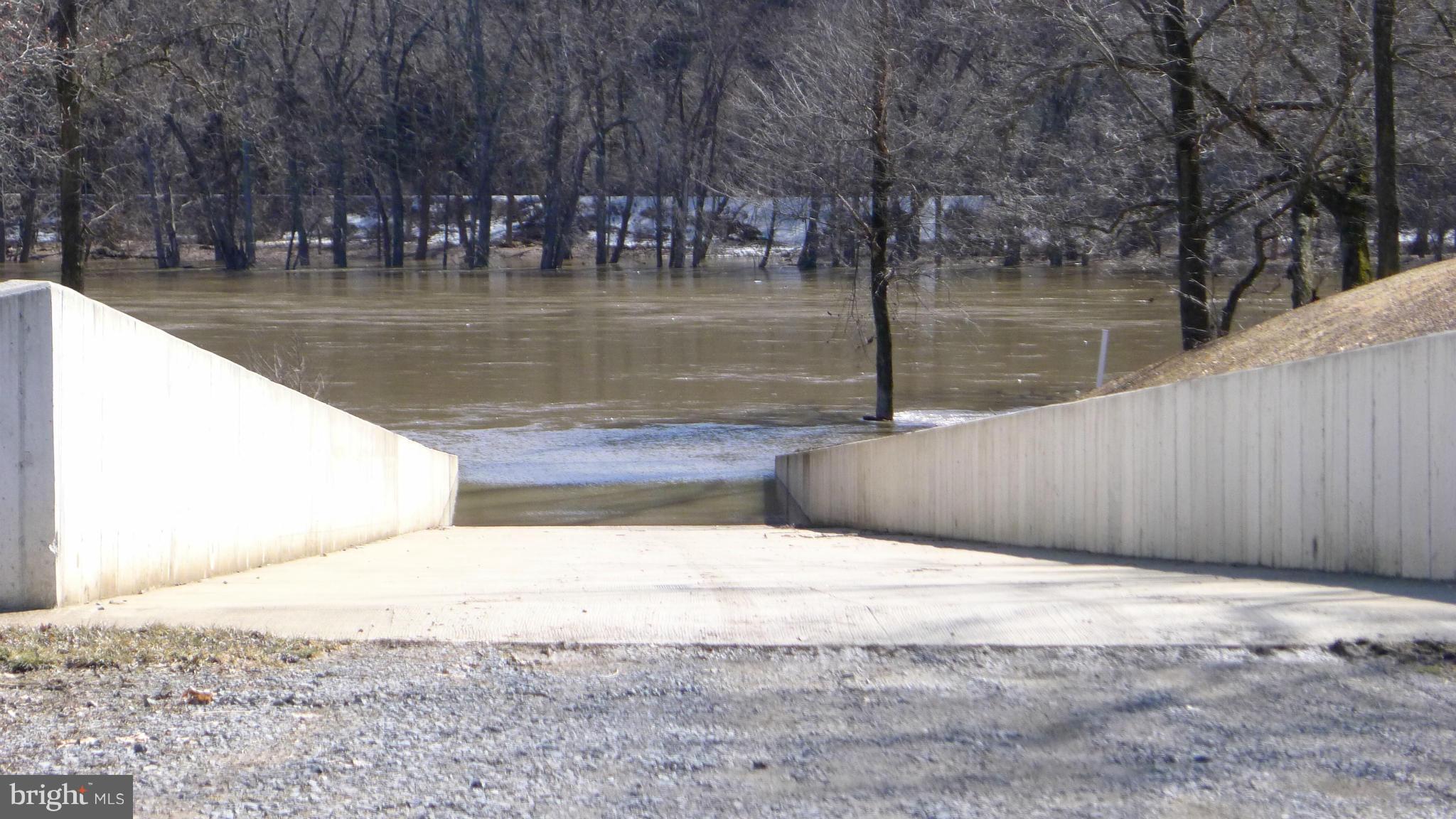 BROOKFIELD - Residential