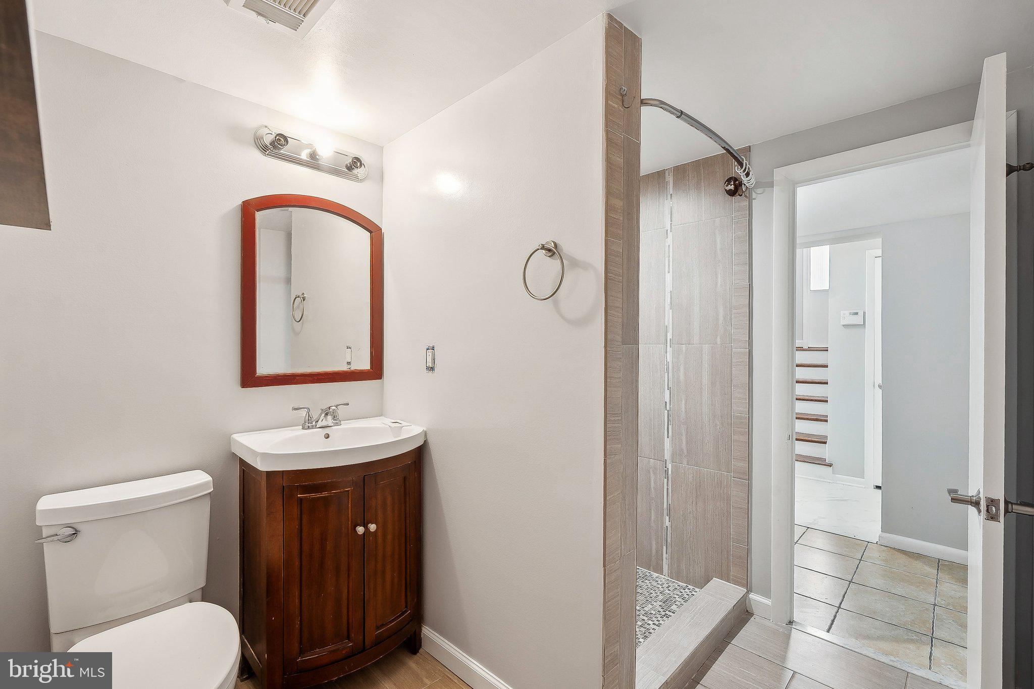 KENMORE - Residential Lease