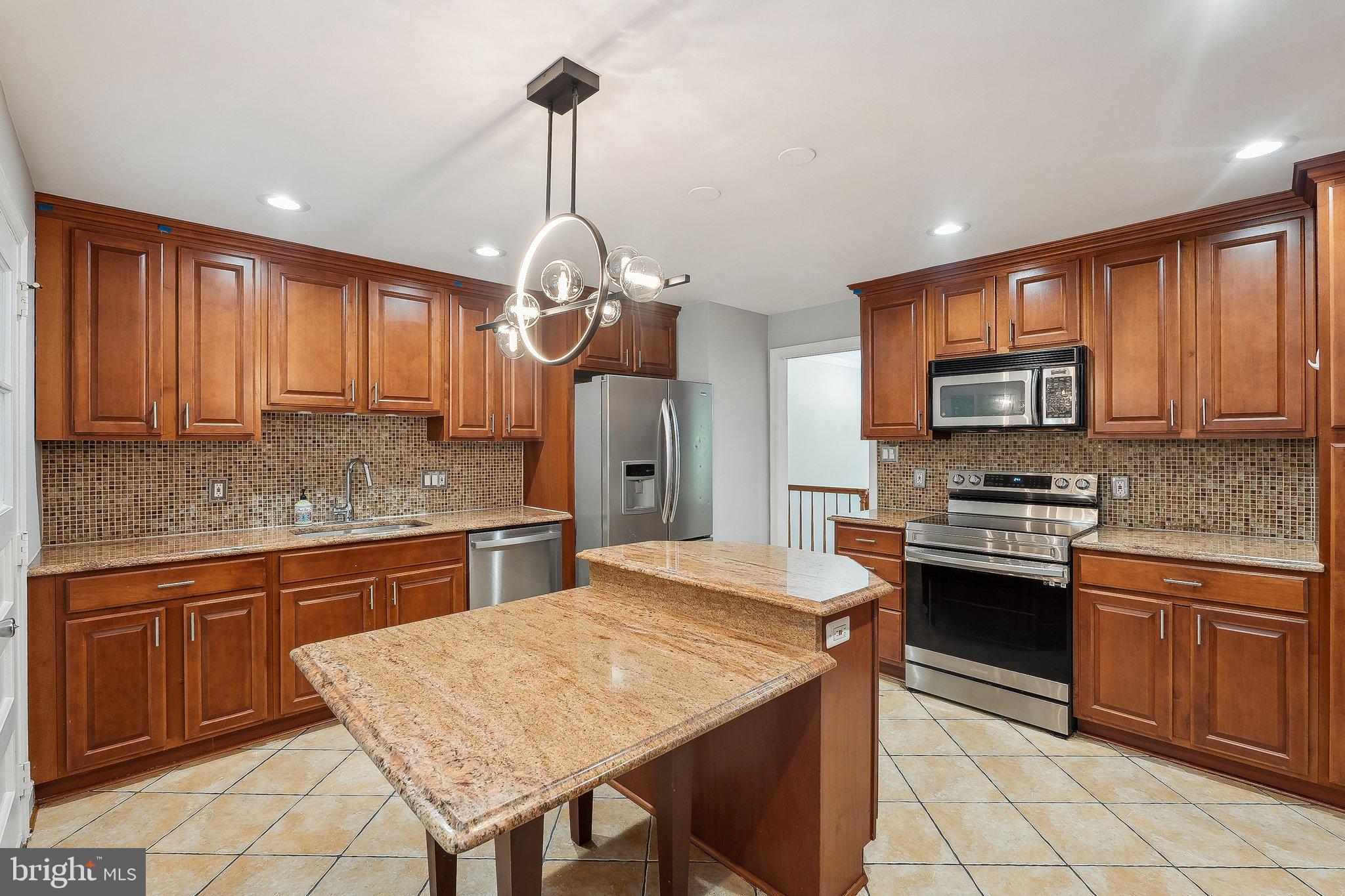 KENMORE - Residential Lease