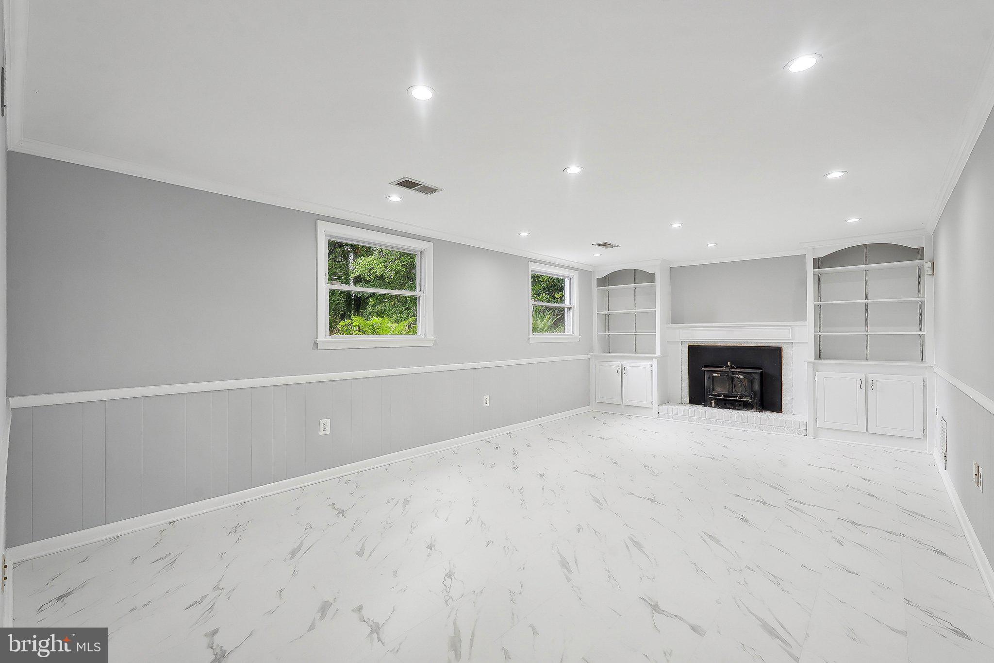 KENMORE - Residential Lease