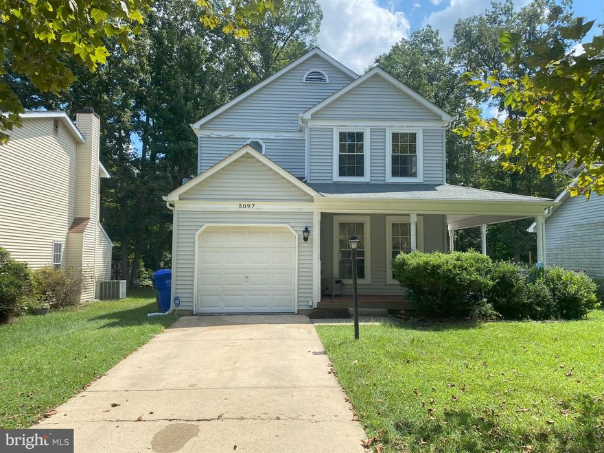 This beautiful 3-bedroom, 2.5-bath, two-story home offers the perfect blend of comfort and
convenience. The property features a spacious 400-square-foot deck, an attached garage, and
plenty of storage. Its prime location is just a mile from St. Charles County's shopping centers and
within easy commuting distance of Joint Base Andrews (13 miles), Joint Base Anacostia-Bolling
(22 miles), and Routes 210 and 301. Residents also have access to fantastic community
amenities, including a jogging track, pool, tennis court, and recreation center.