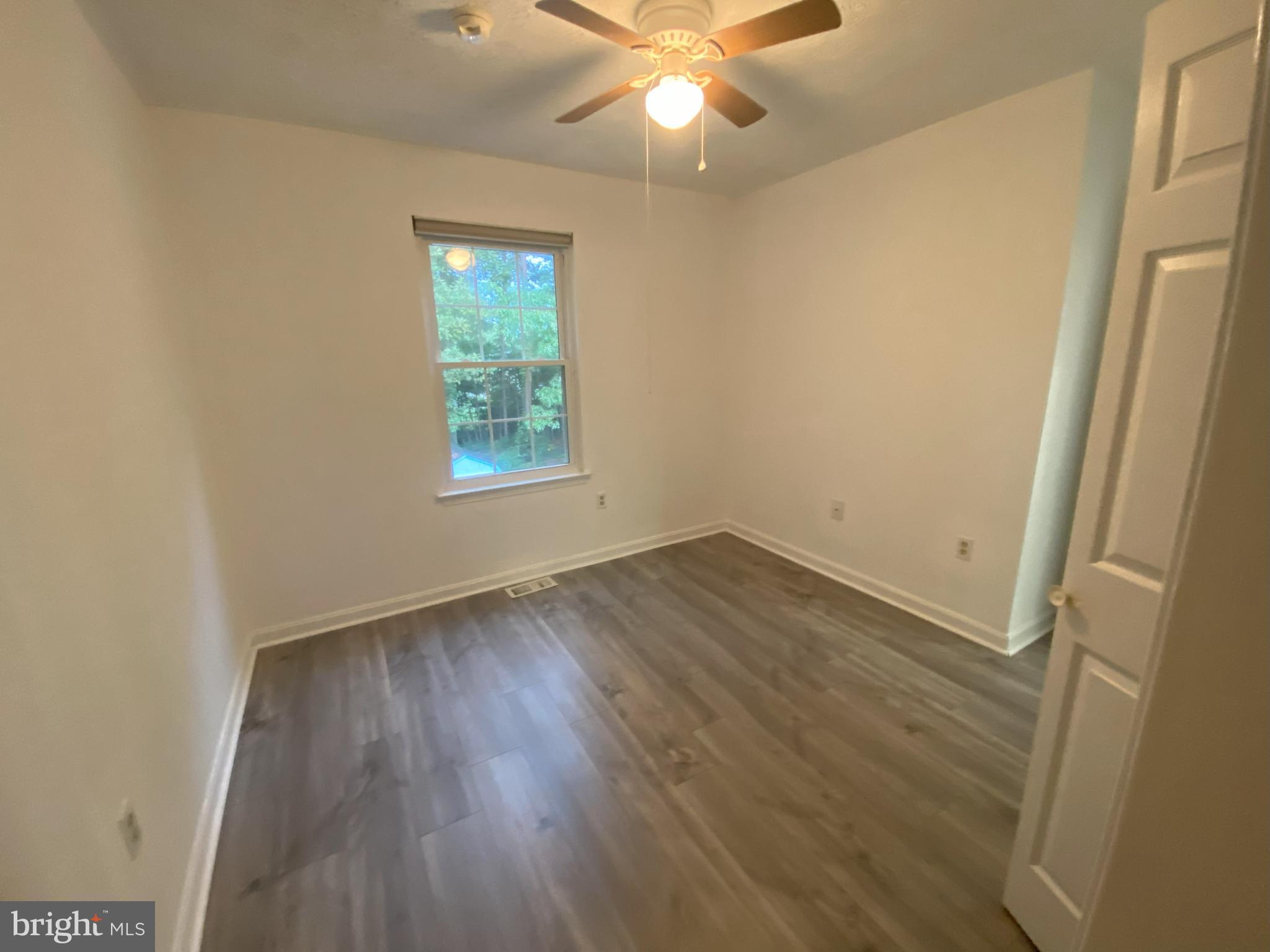 ST CHARLES SUB - DORCHESTER - Residential Lease