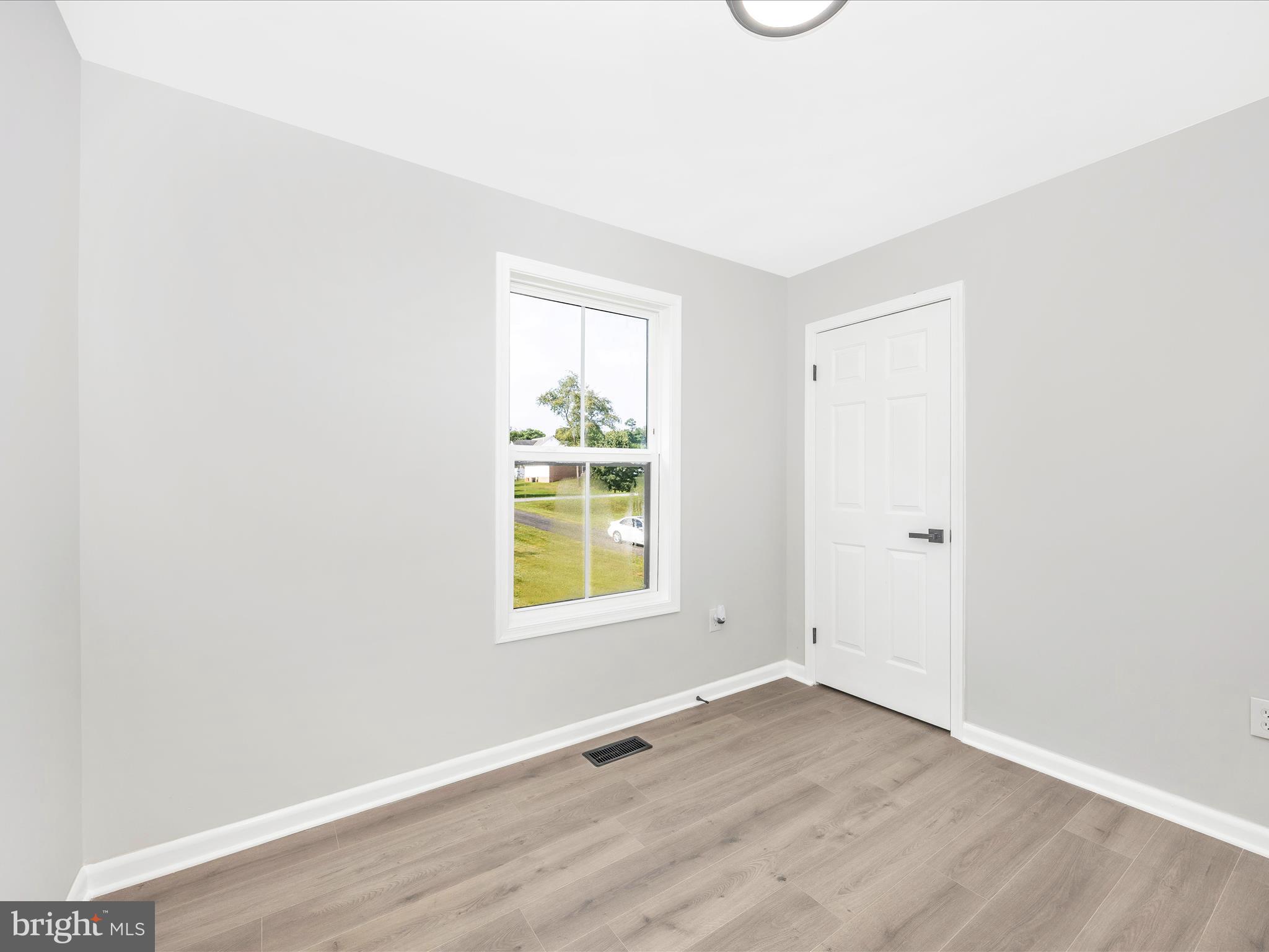 OAKLEIGH - Residential