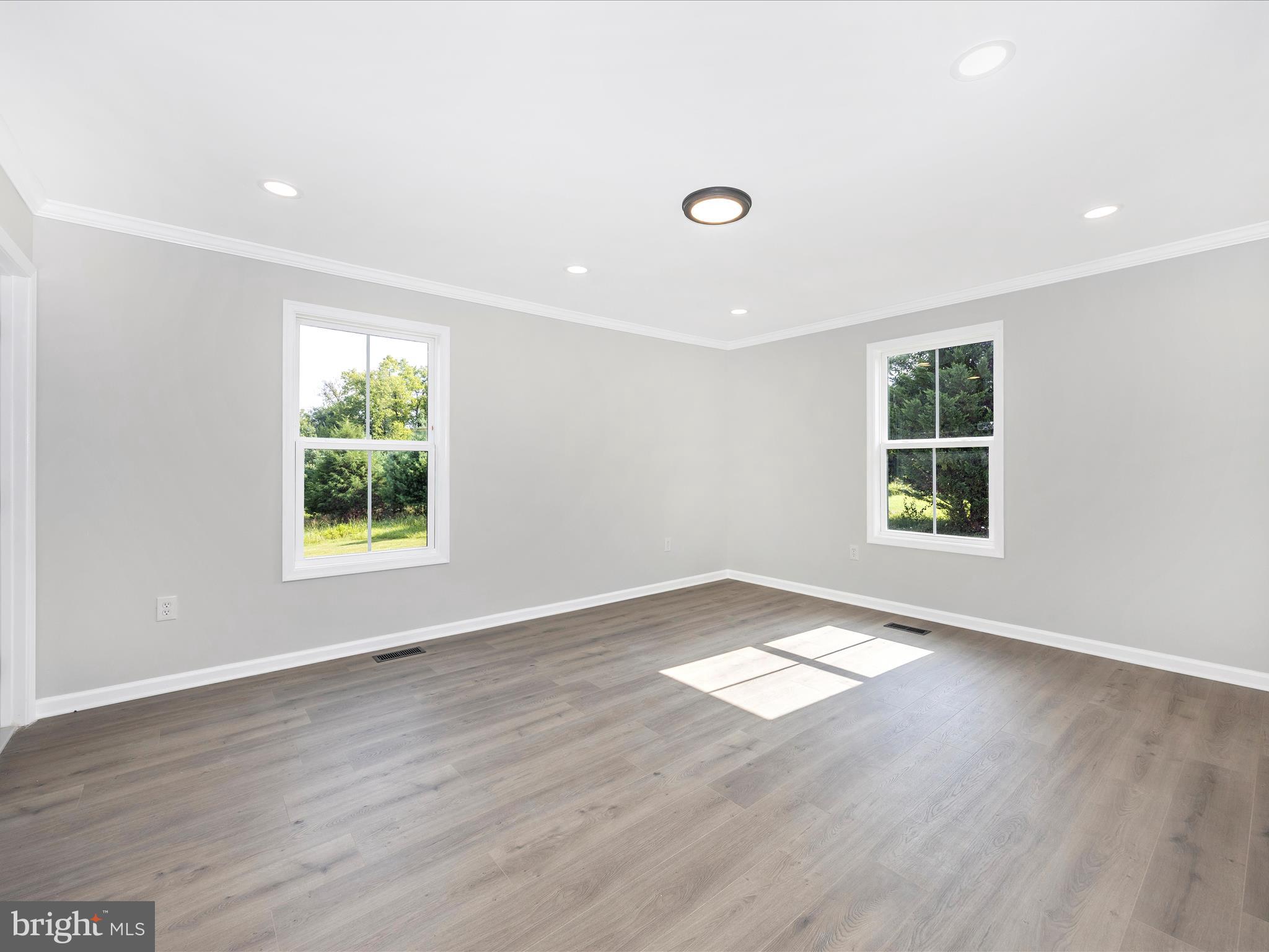 OAKLEIGH - Residential