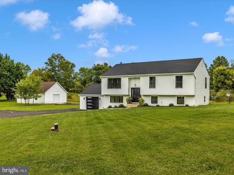 Photo of 79 Chandler Drive, SHEPHERDSTOWN, WV 25443 (MLS # WVJF2020062)