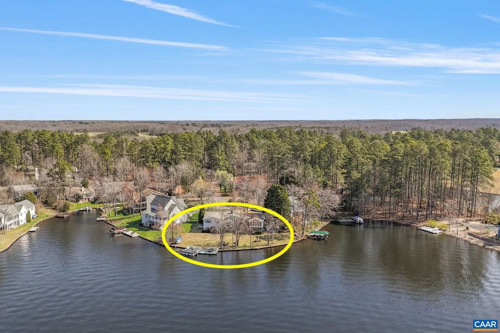 Photo of 7 Dover Ct, PALMYRA, VA 22963 (MLS # 674679)