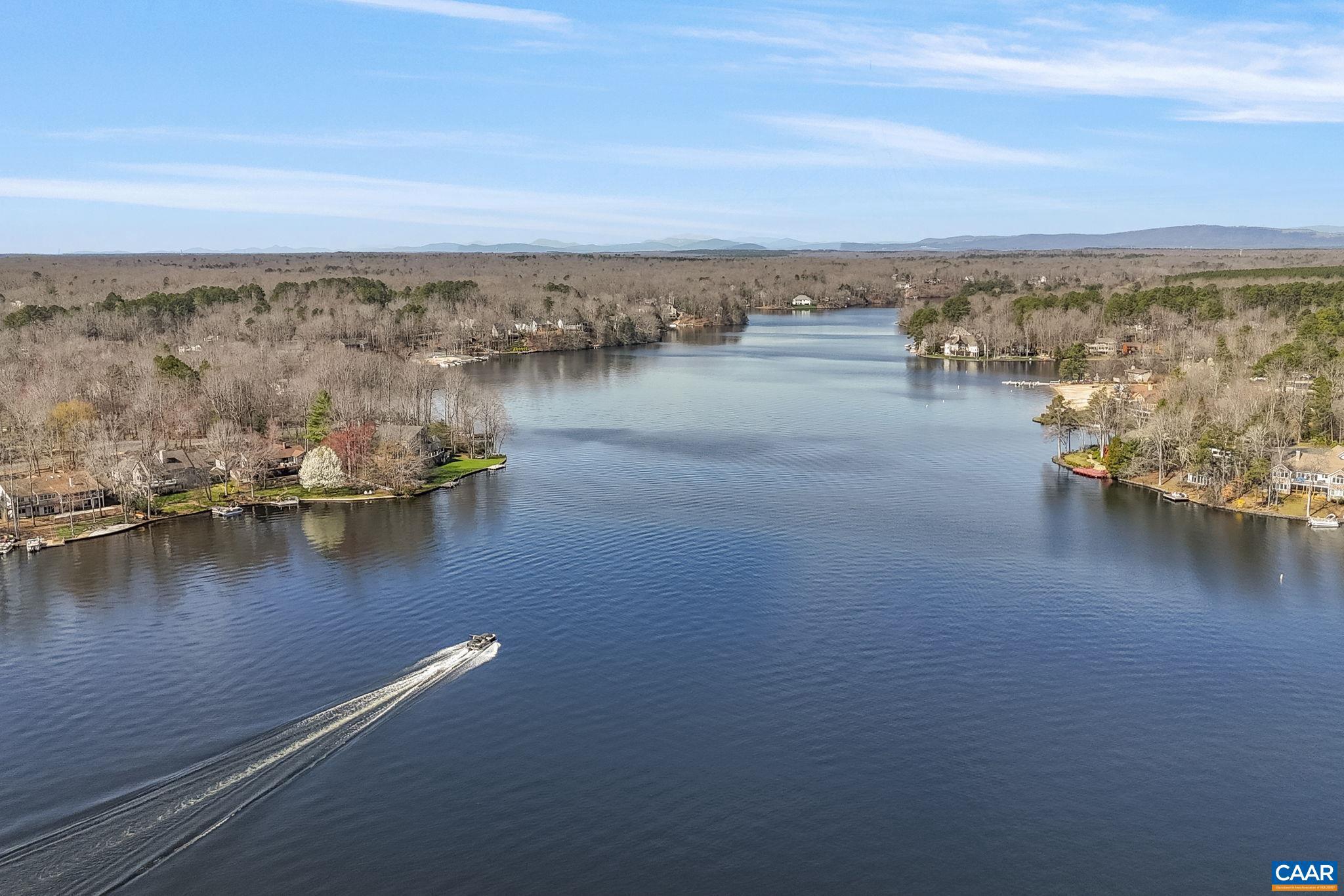LAKE MONTICELLO - Residential
