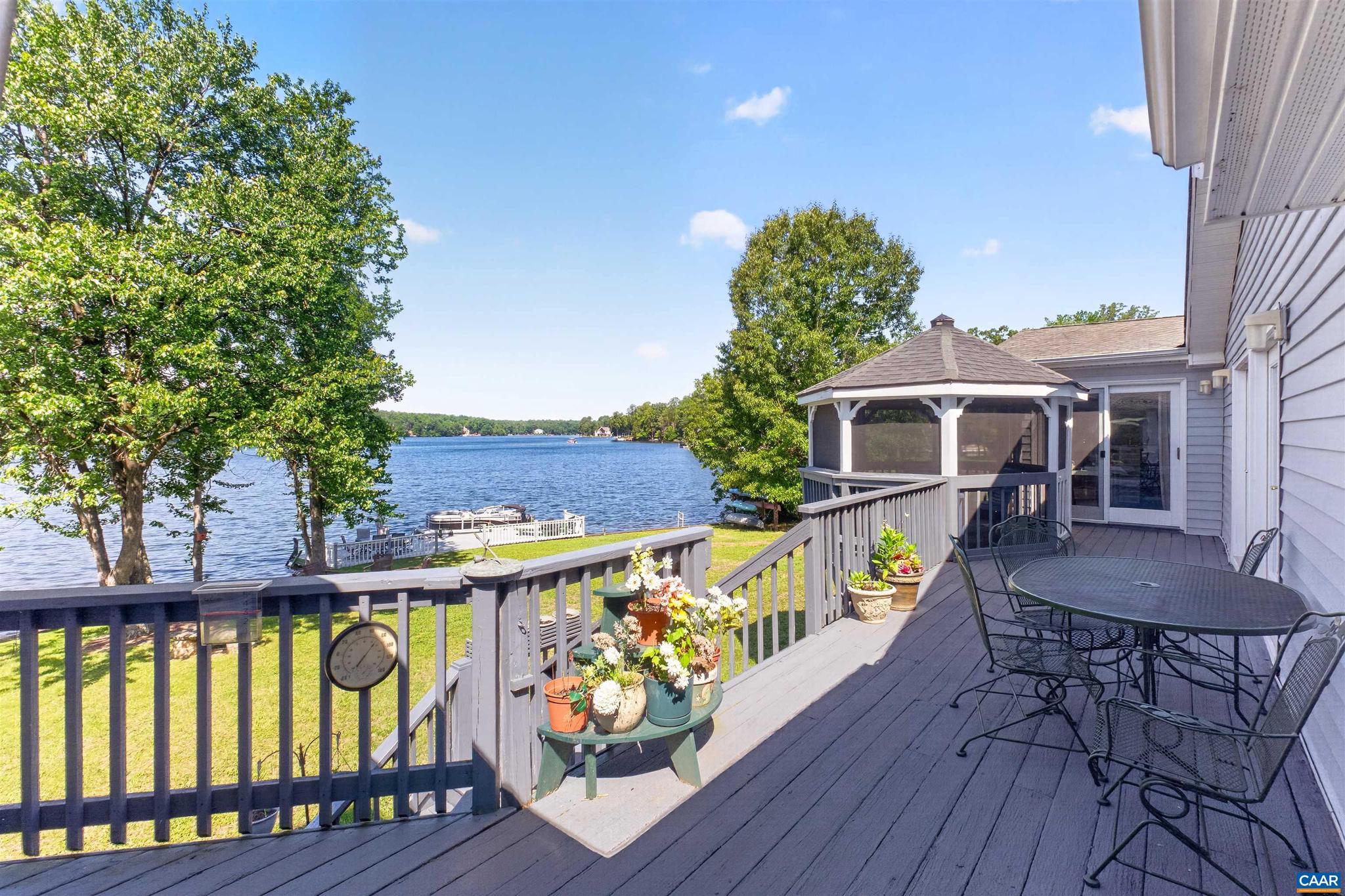 LAKE MONTICELLO - Residential