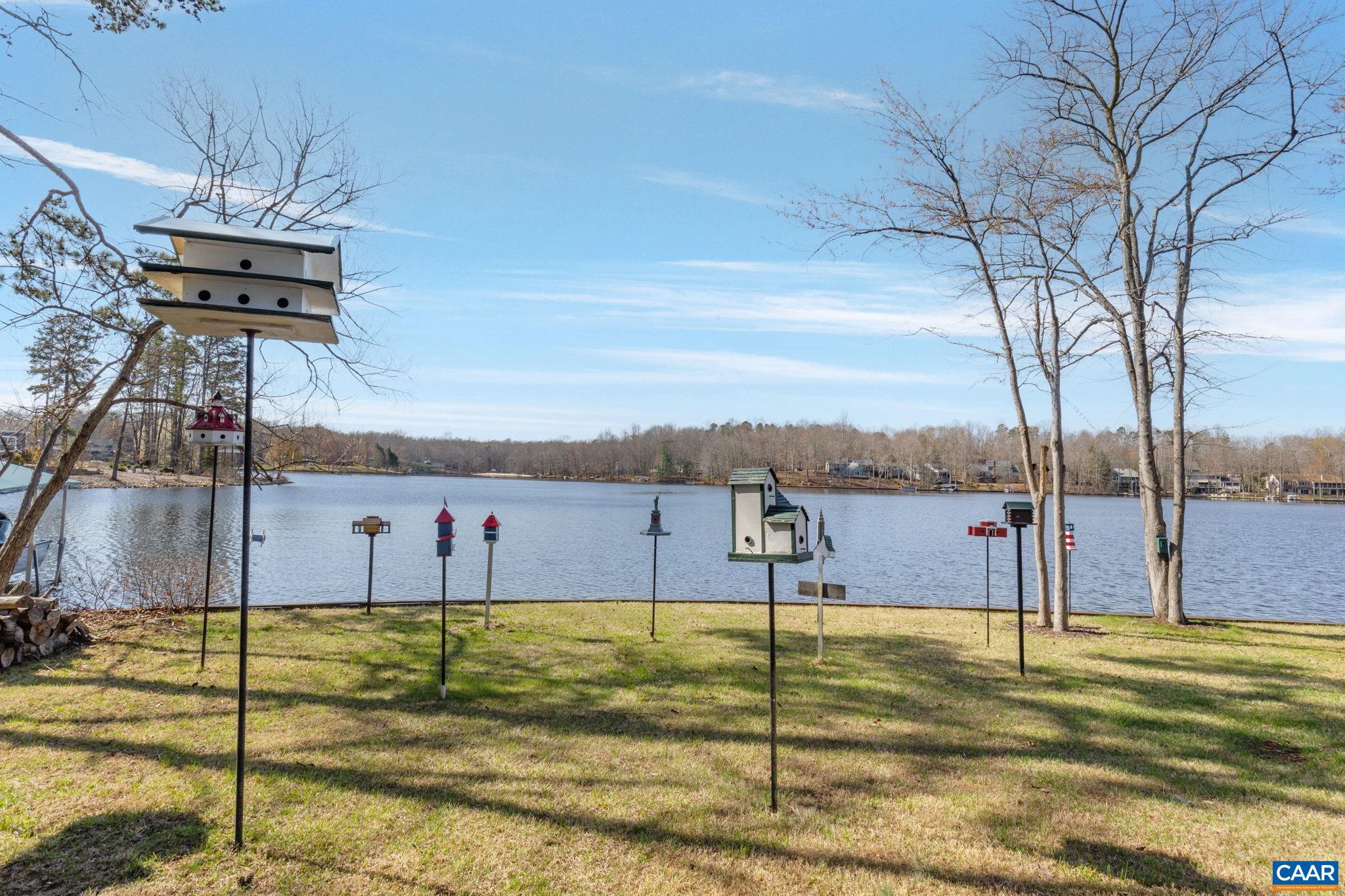 LAKE MONTICELLO - Residential