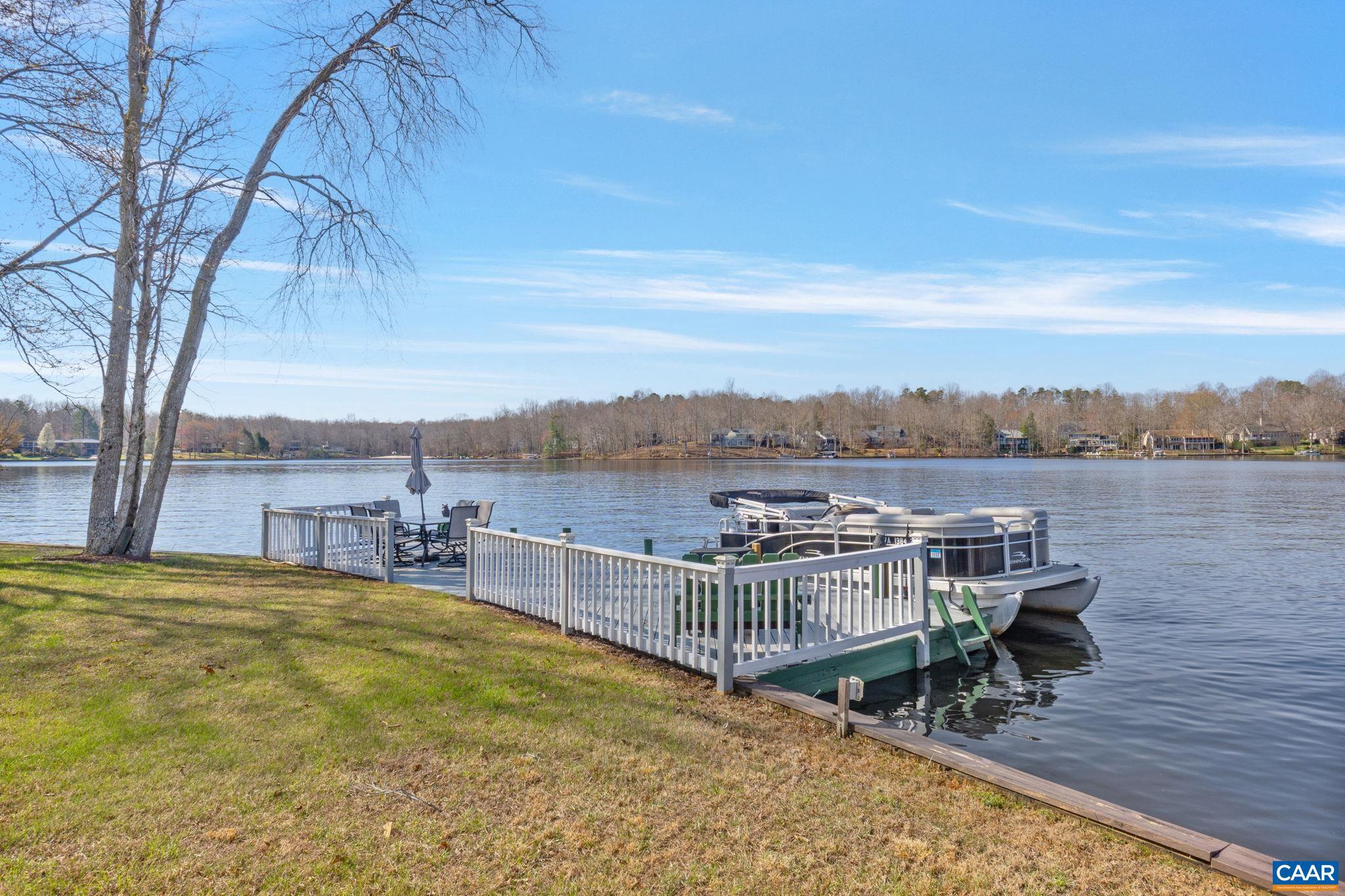 LAKE MONTICELLO - Residential