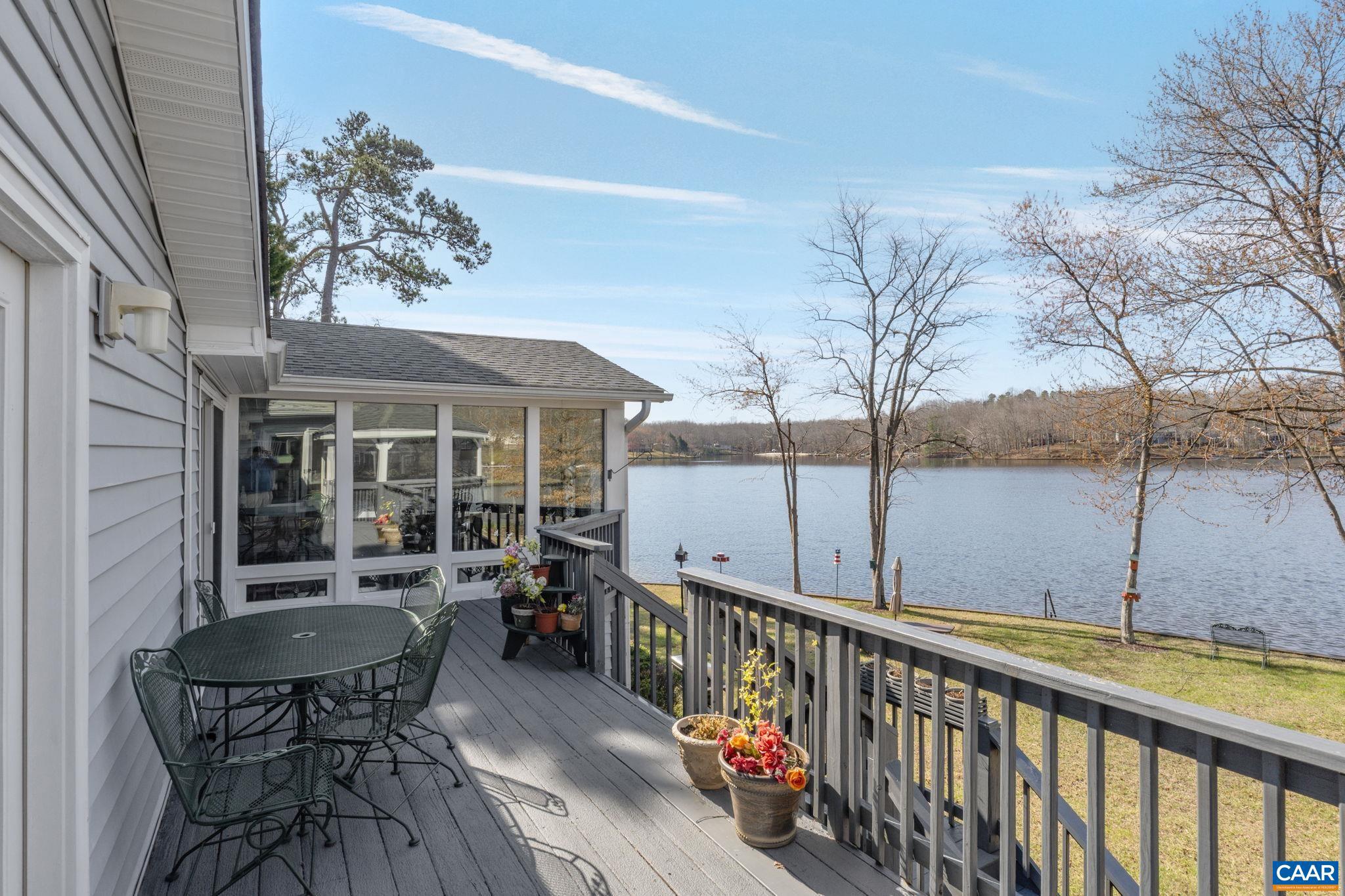 LAKE MONTICELLO - Residential