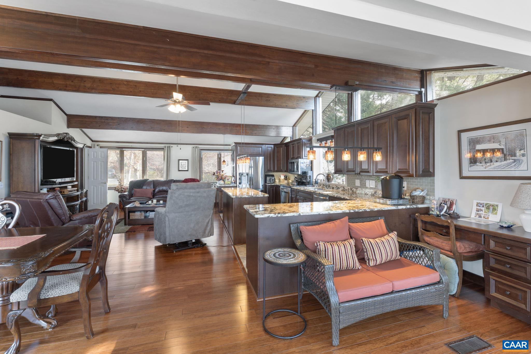 LAKE MONTICELLO - Residential