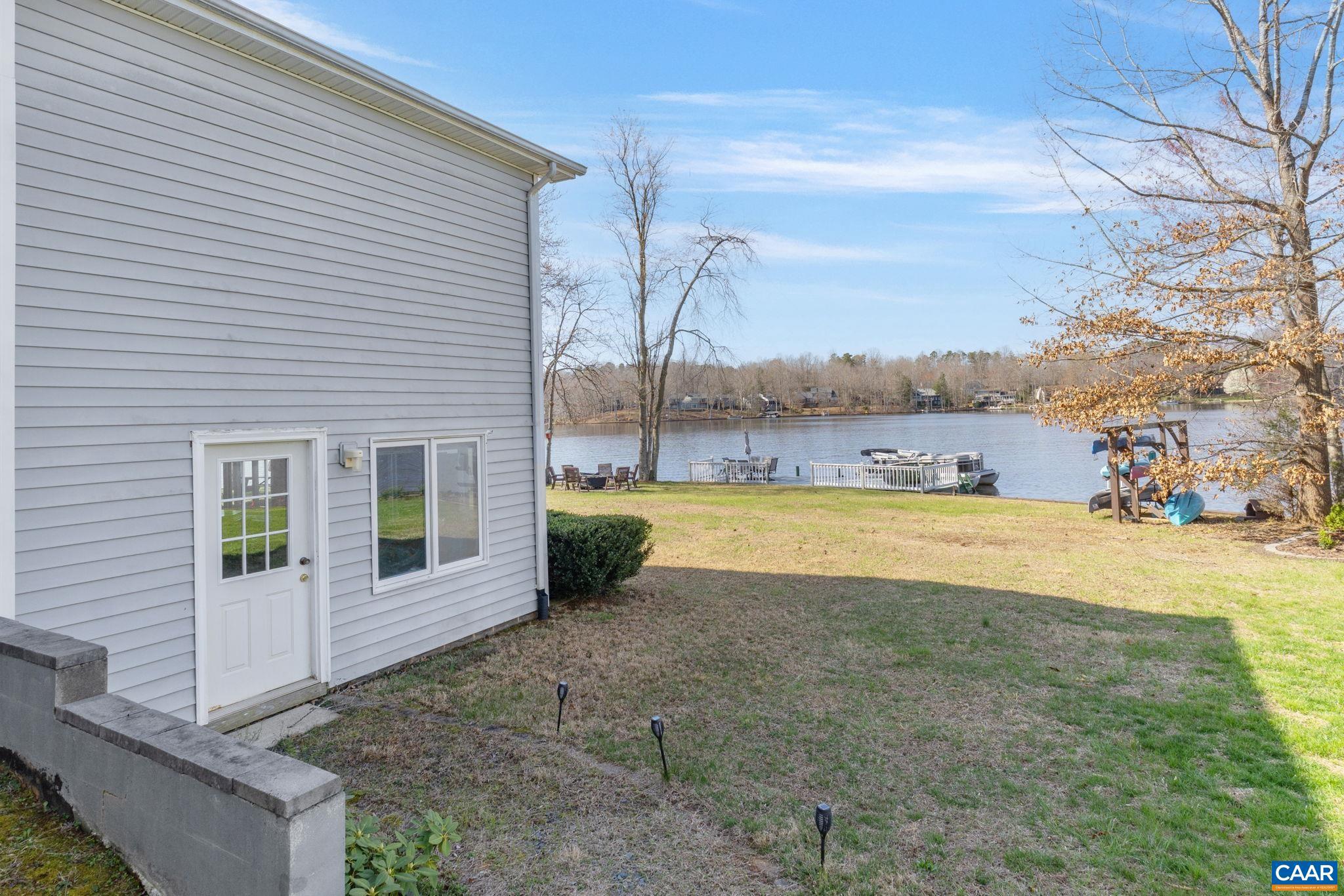 LAKE MONTICELLO - Residential