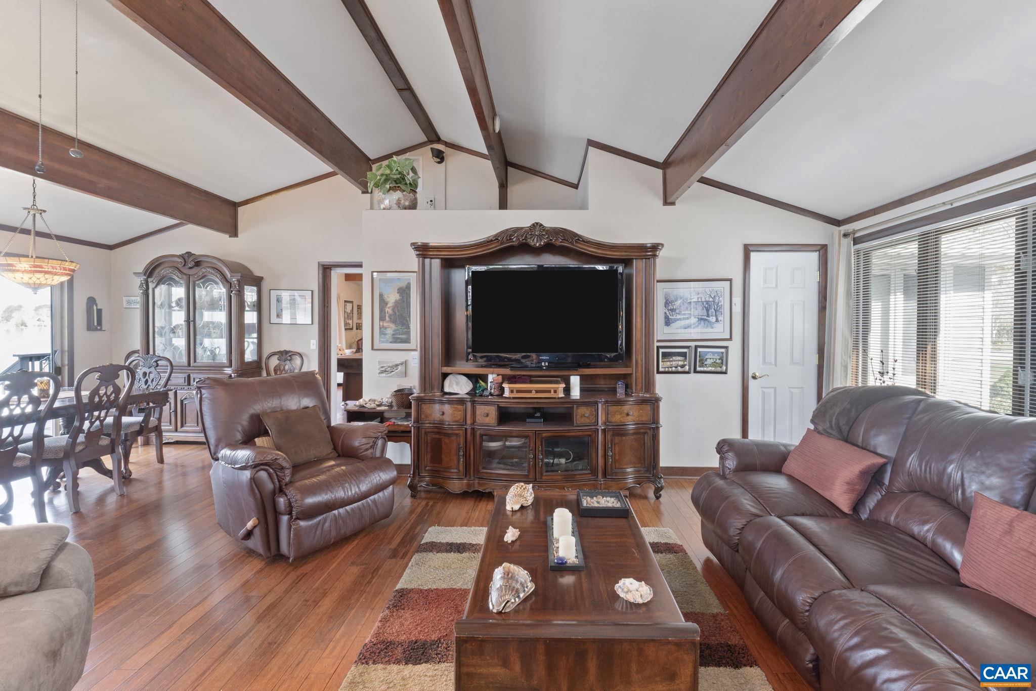 LAKE MONTICELLO - Residential