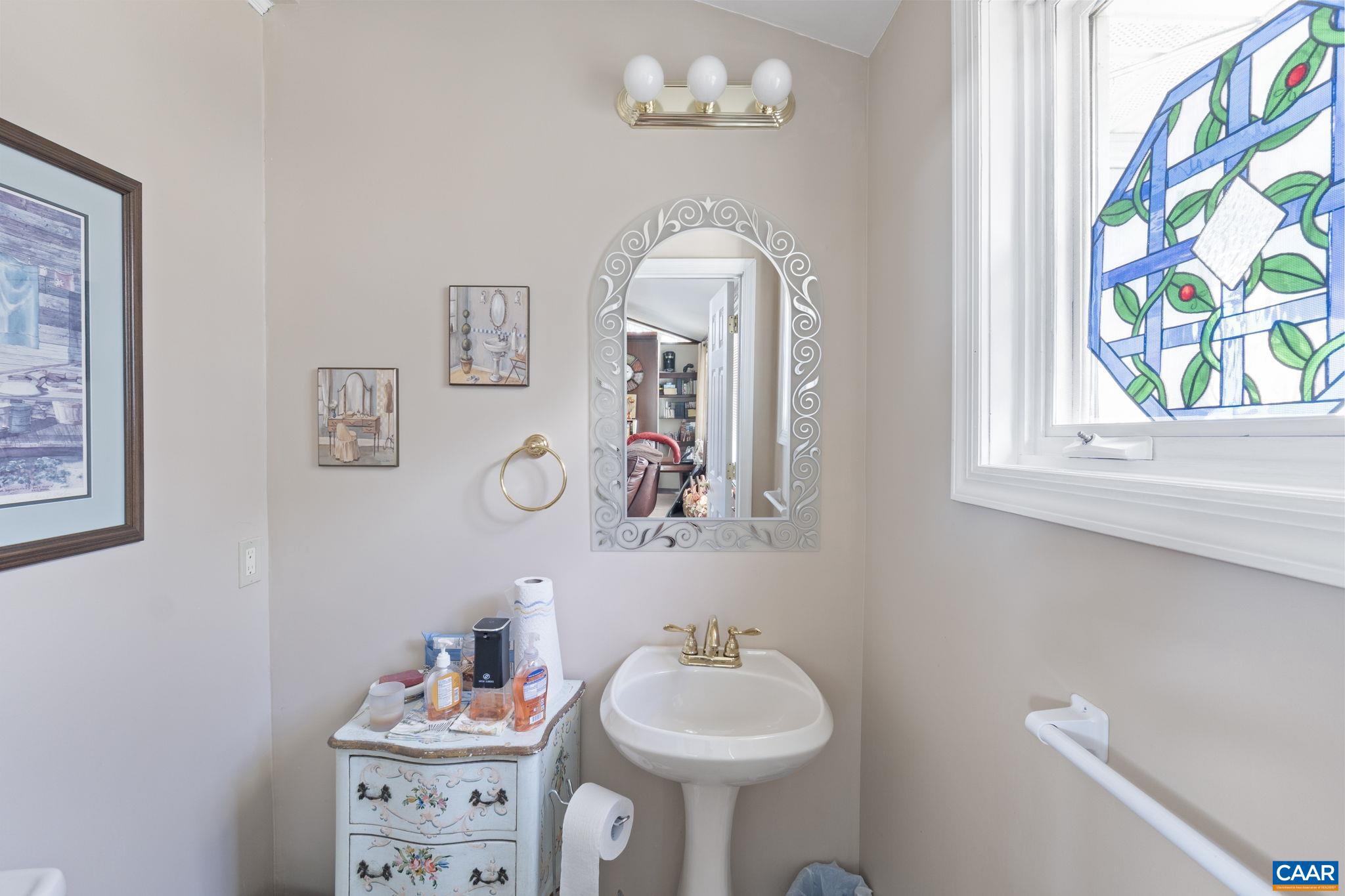 LAKE MONTICELLO - Residential