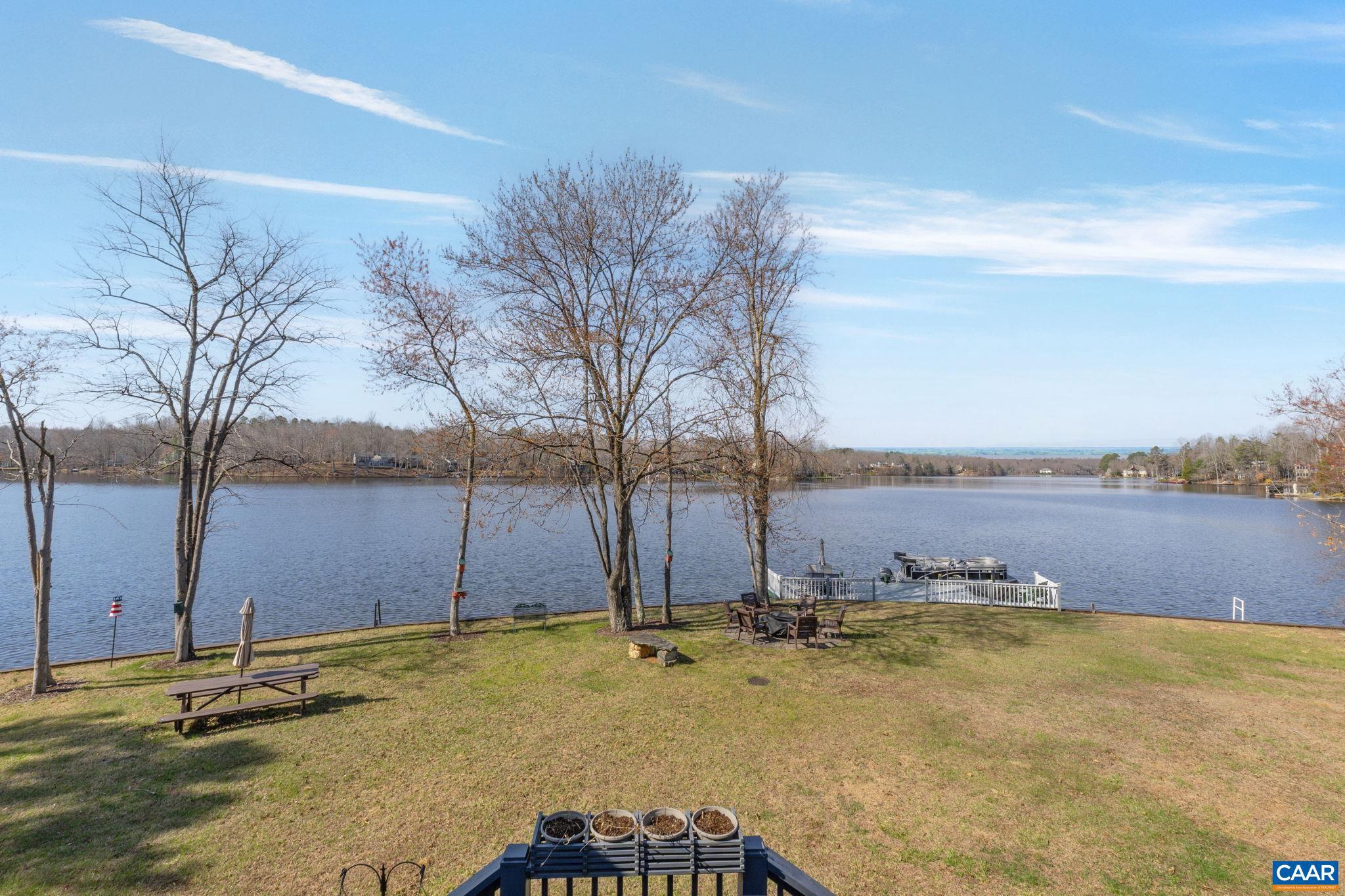 LAKE MONTICELLO - Residential