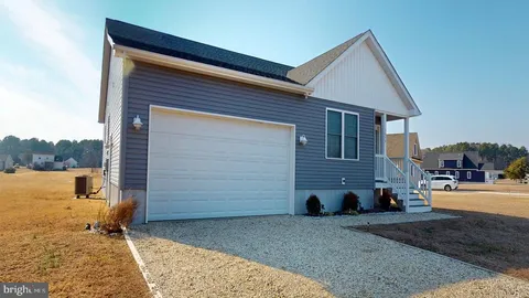 MLS: VAAC2002622