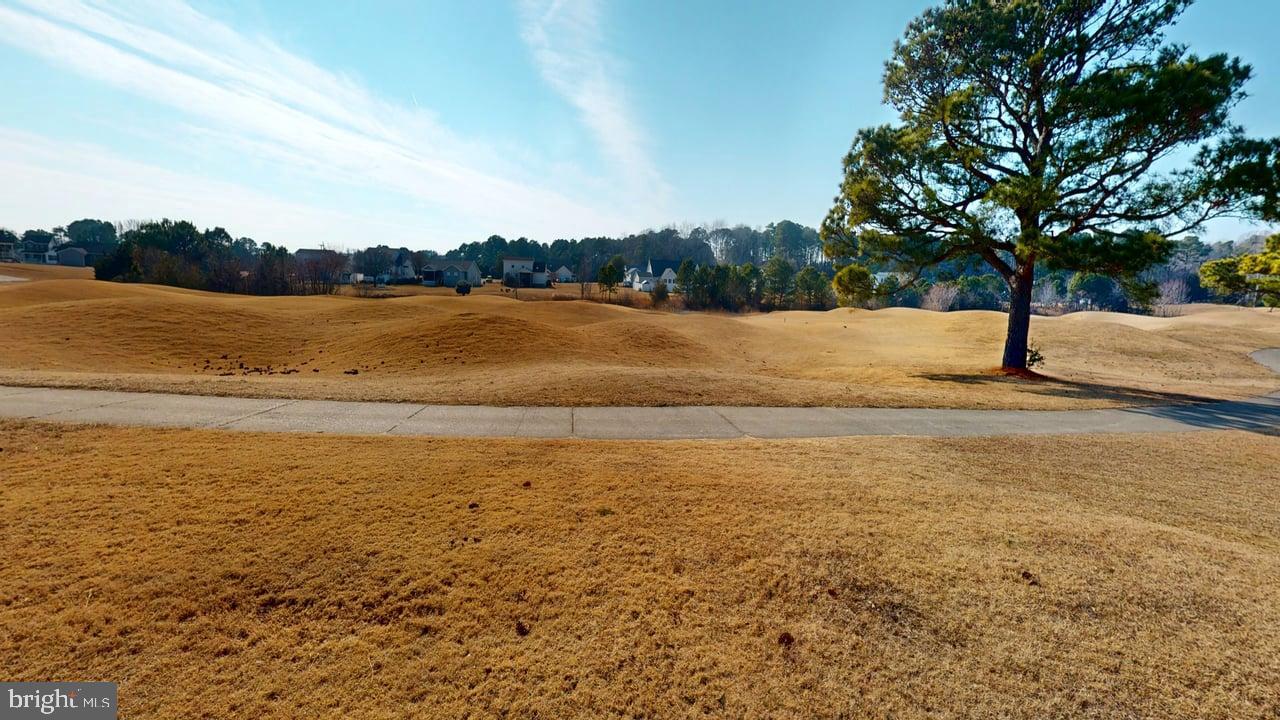 CAPTAIN'S COVE - Residential