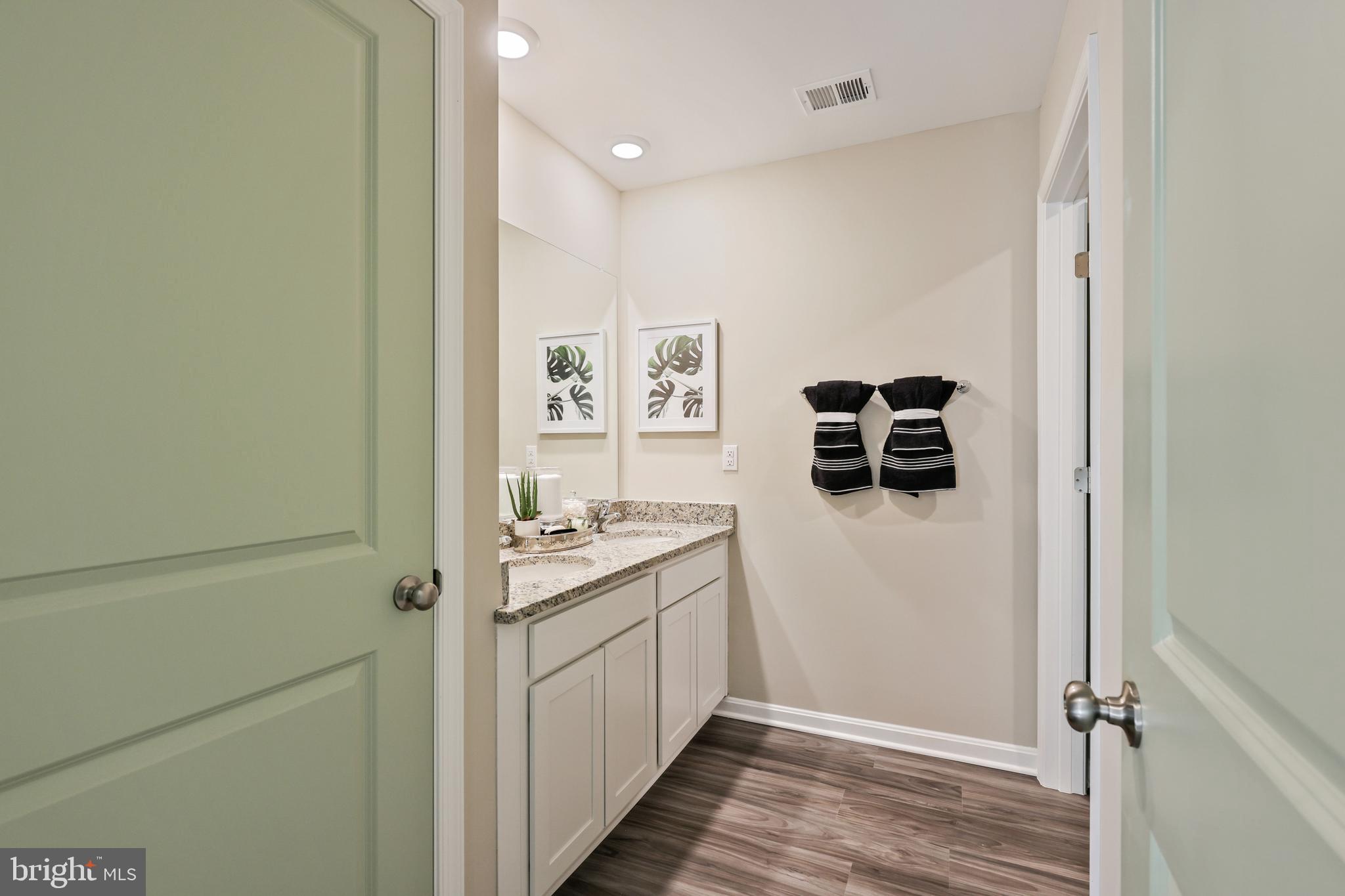 AQUIA OVERLOOK - Residential