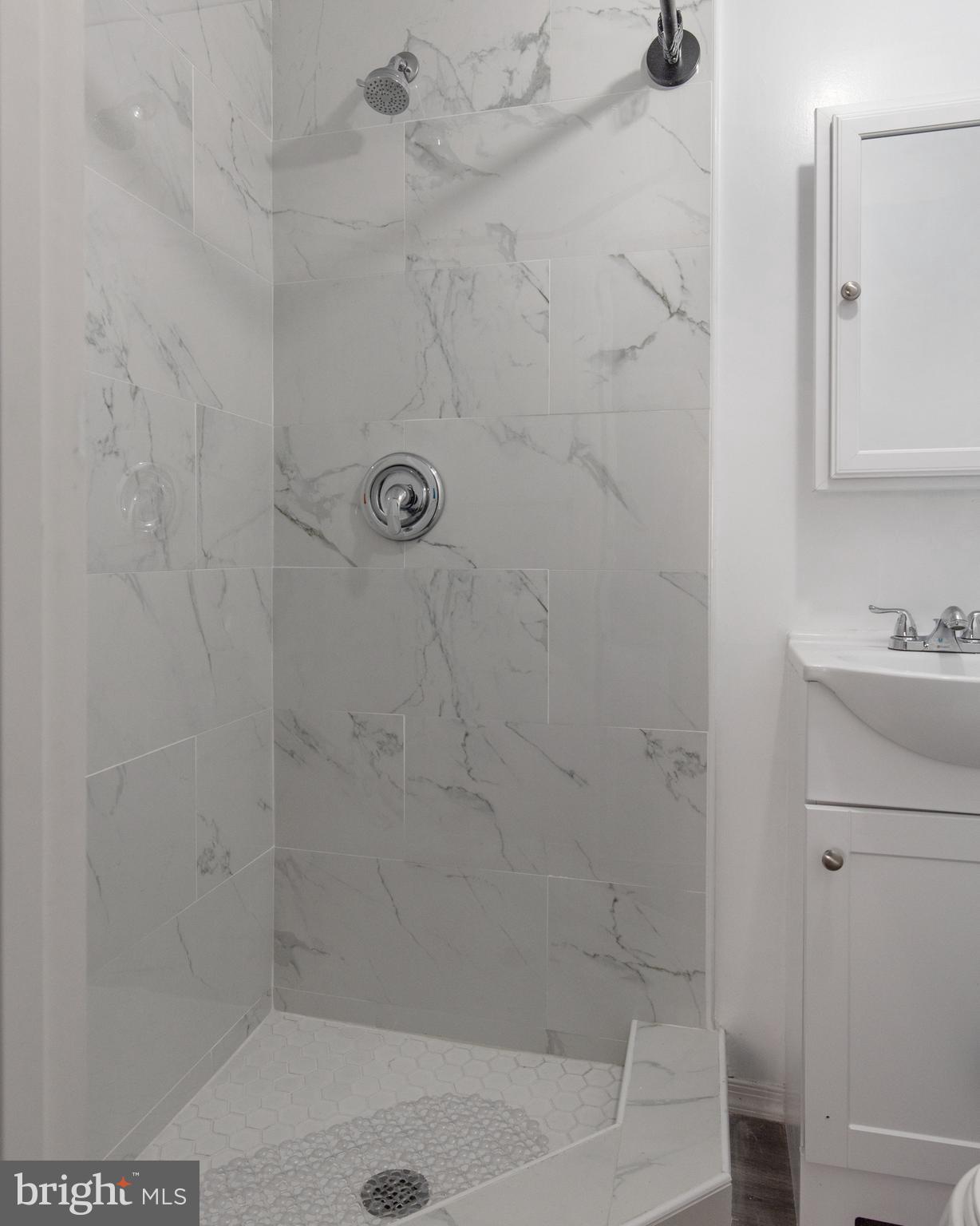 KIMBERLY WOODS VILLAGE - Residential Lease