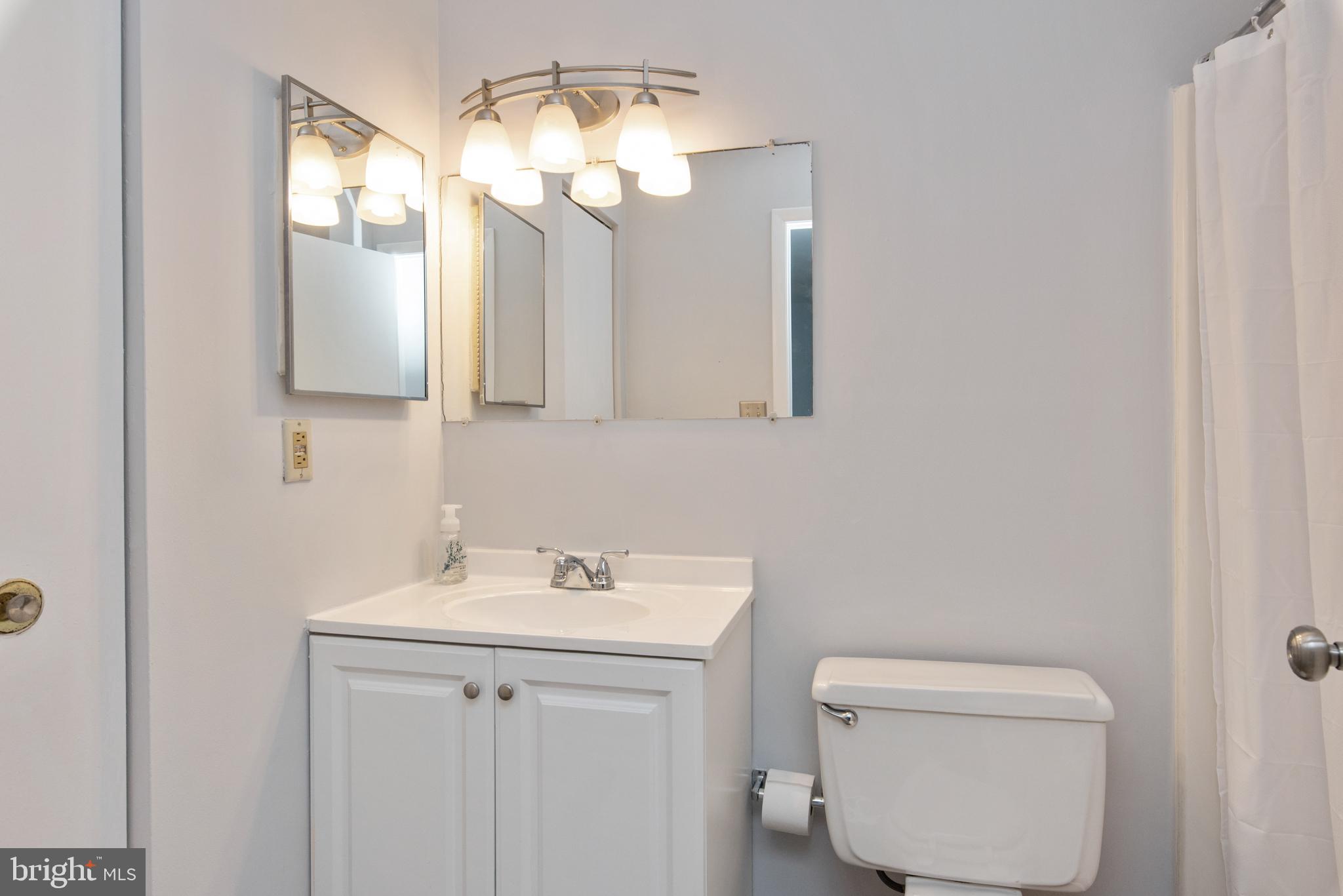 KIMBERLY WOODS VILLAGE - Residential Lease