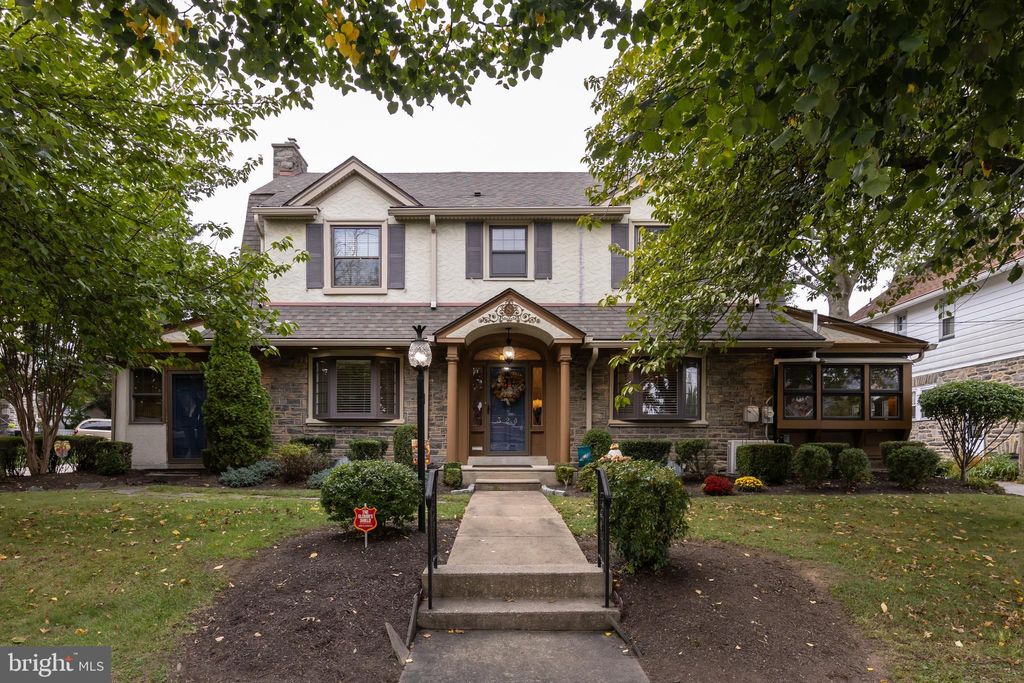 Photo of 324 Brookline Boulevard, HAVERTOWN, PA 19083 (MLS # PADE2101940)
