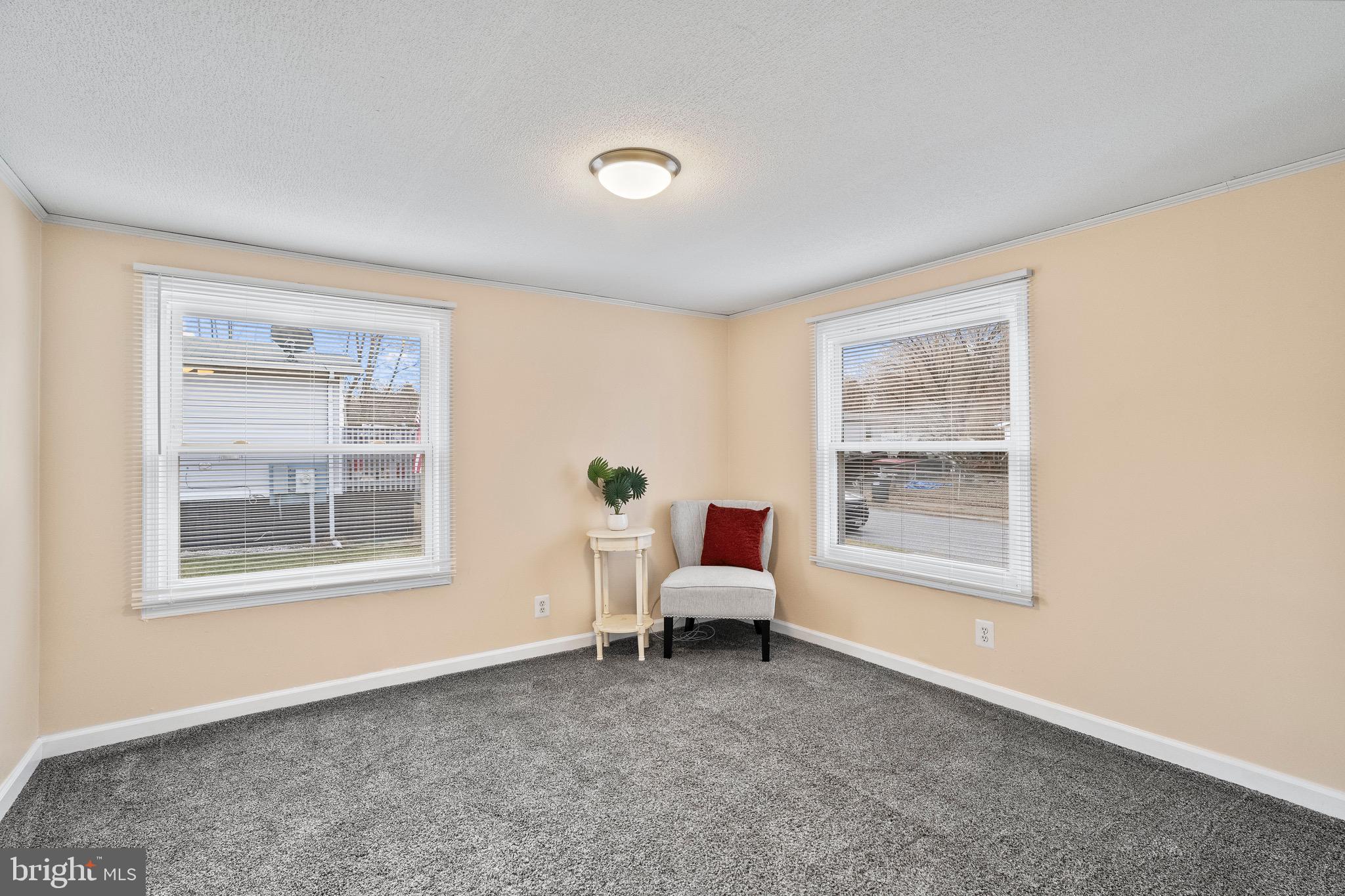 MOUNTAIN BUSH ESTATES - Residential