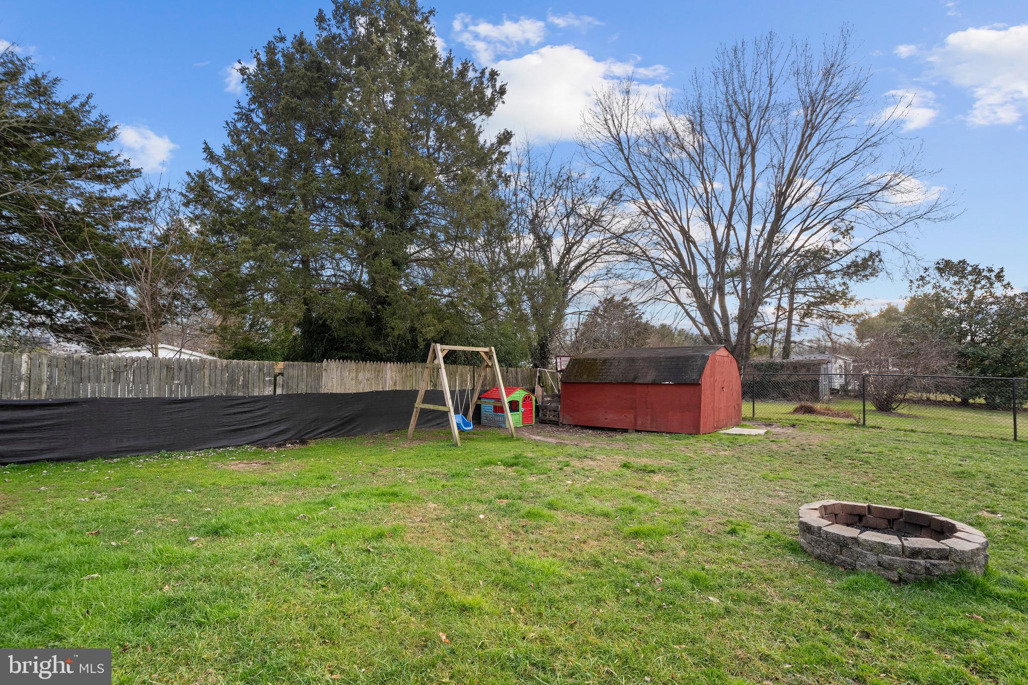 MOUNTAIN BUSH ESTATES - Residential