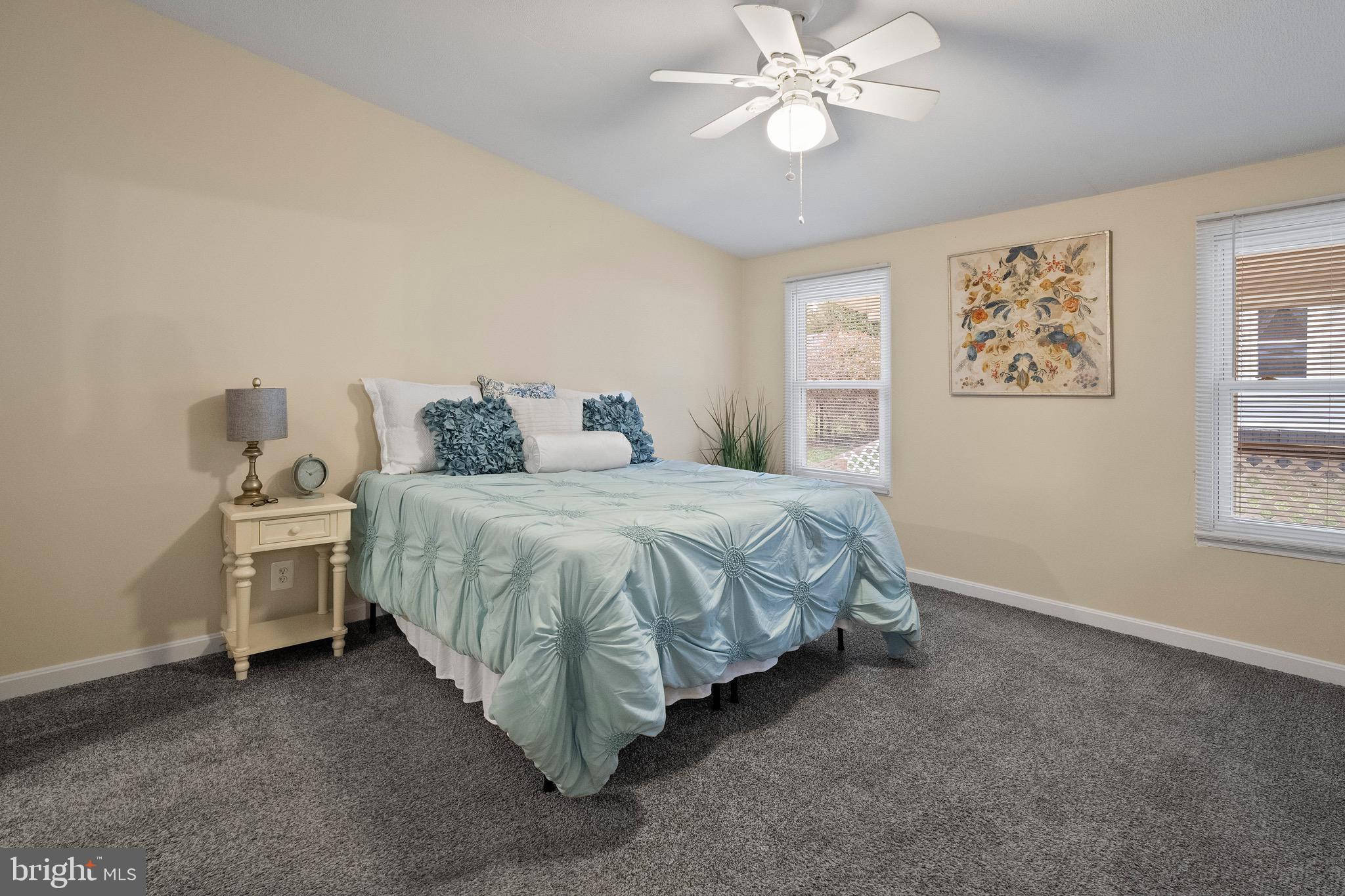 MOUNTAIN BUSH ESTATES - Residential