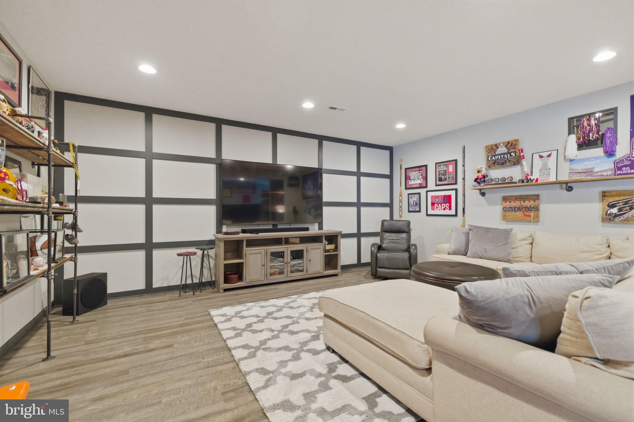 RASPBERRY FALLS - Residential