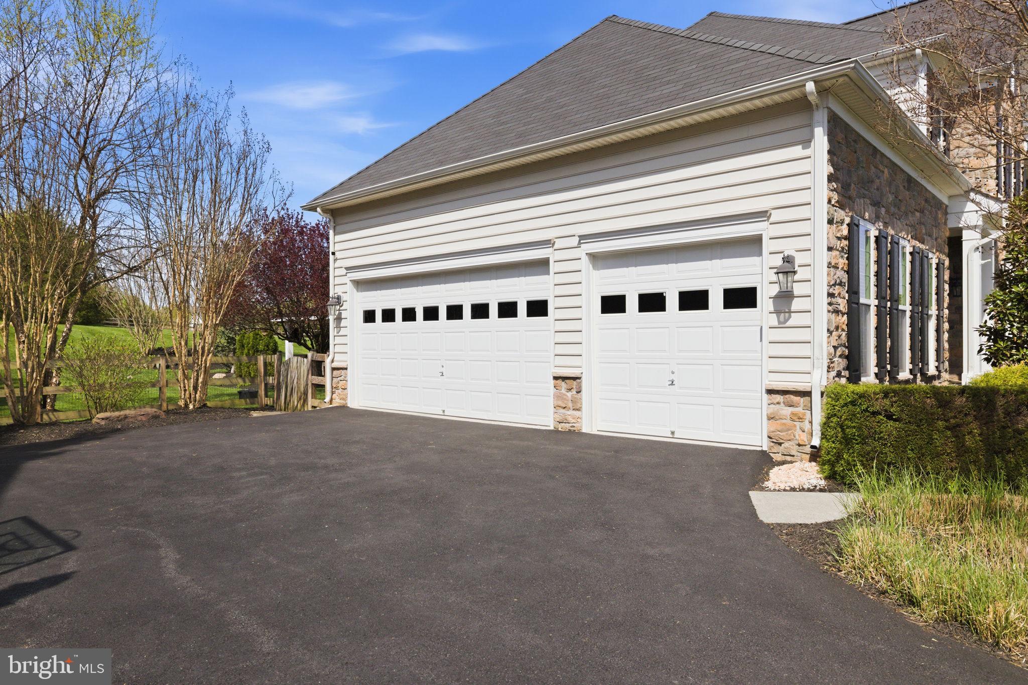 RASPBERRY FALLS - Residential