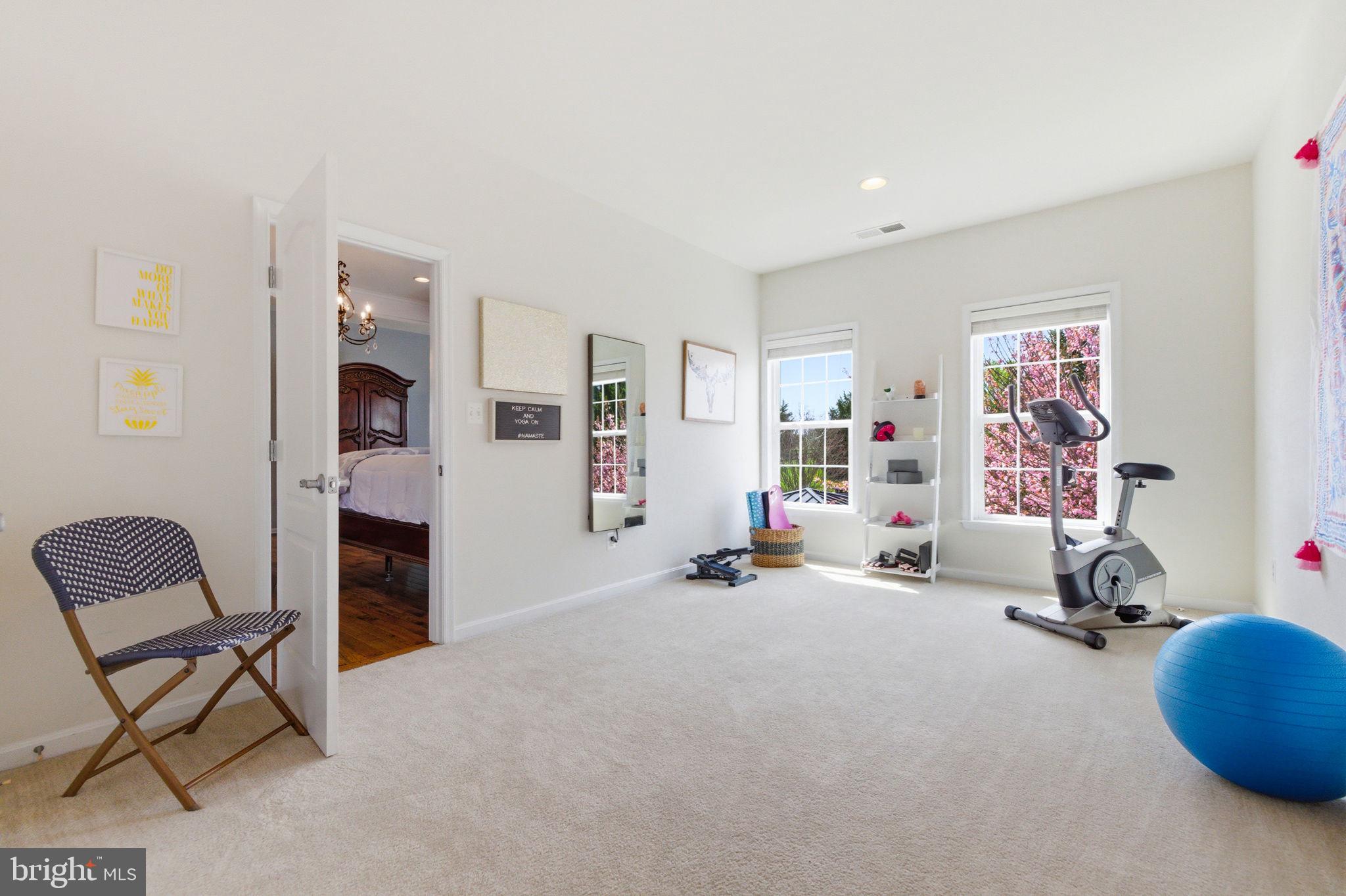 RASPBERRY FALLS - Residential