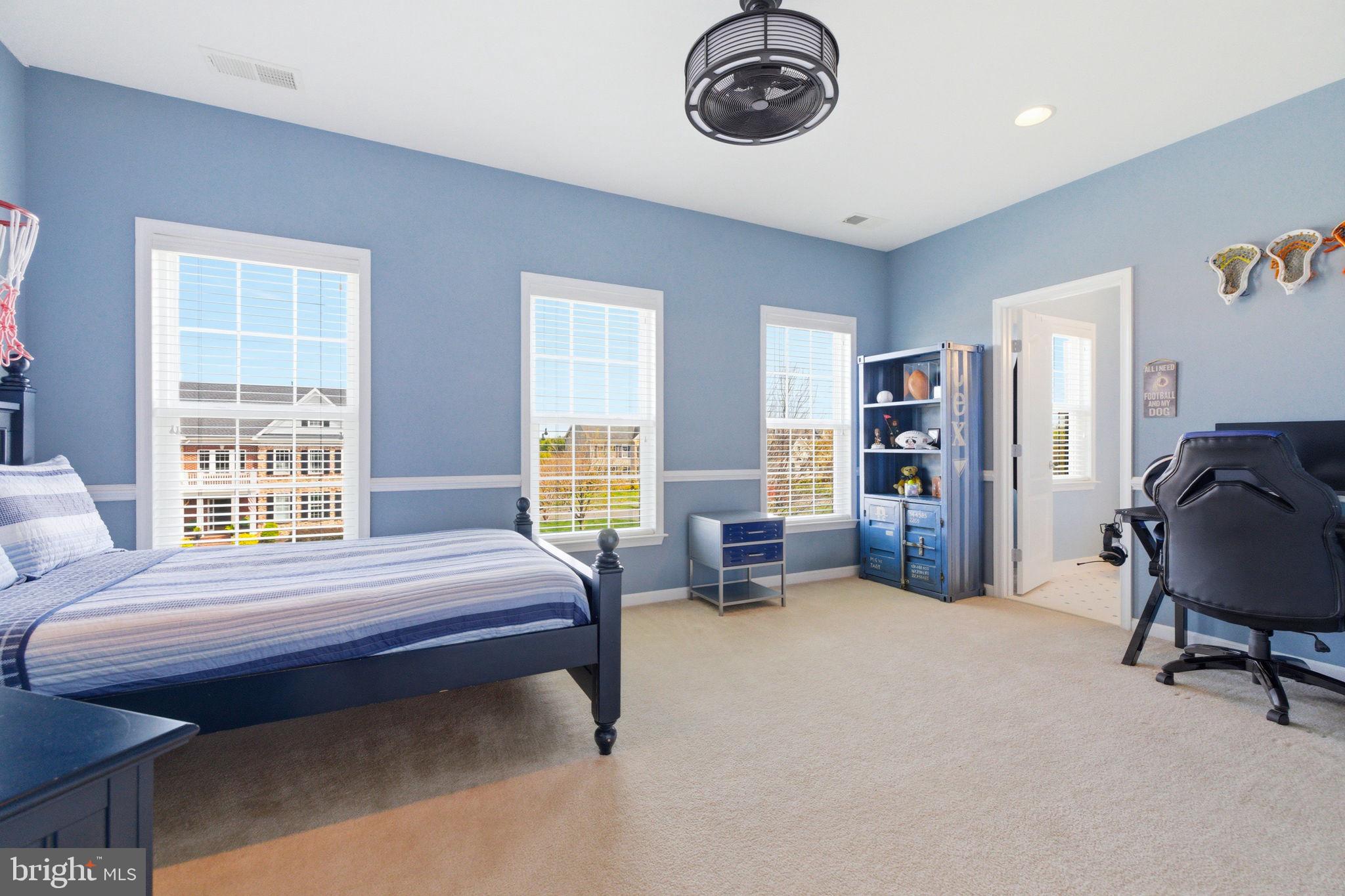 RASPBERRY FALLS - Residential