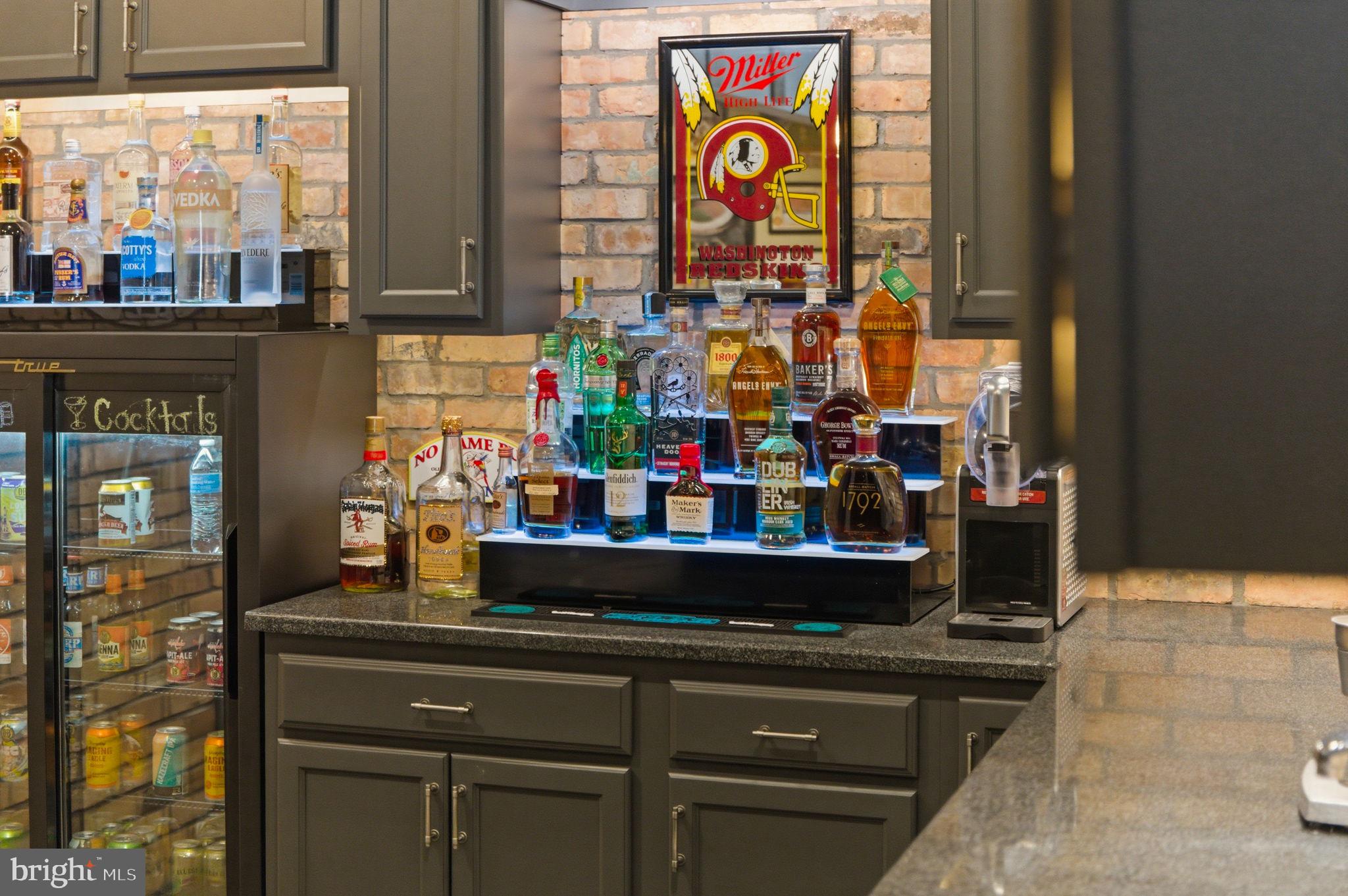 RASPBERRY FALLS - Residential