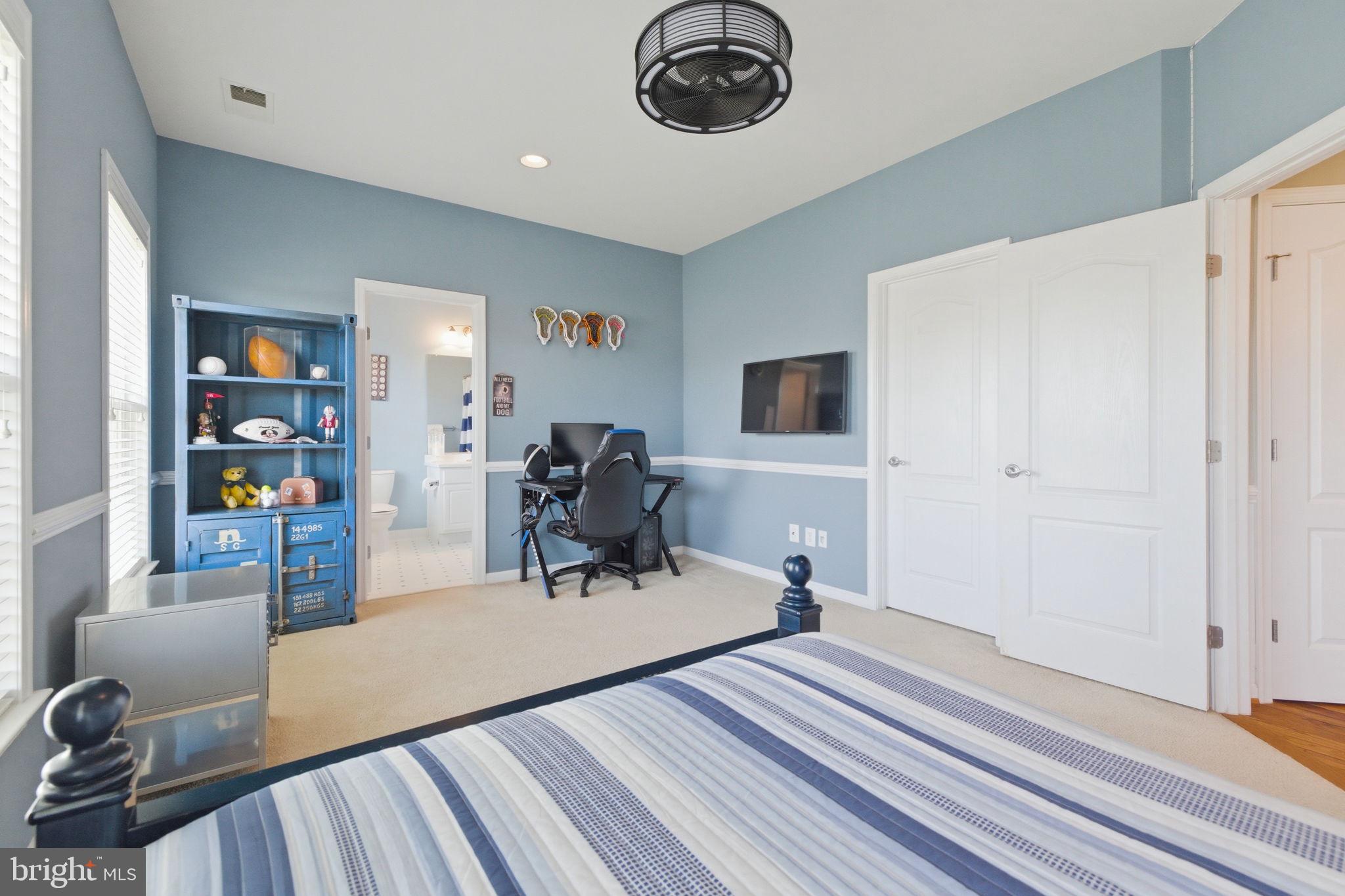 RASPBERRY FALLS - Residential