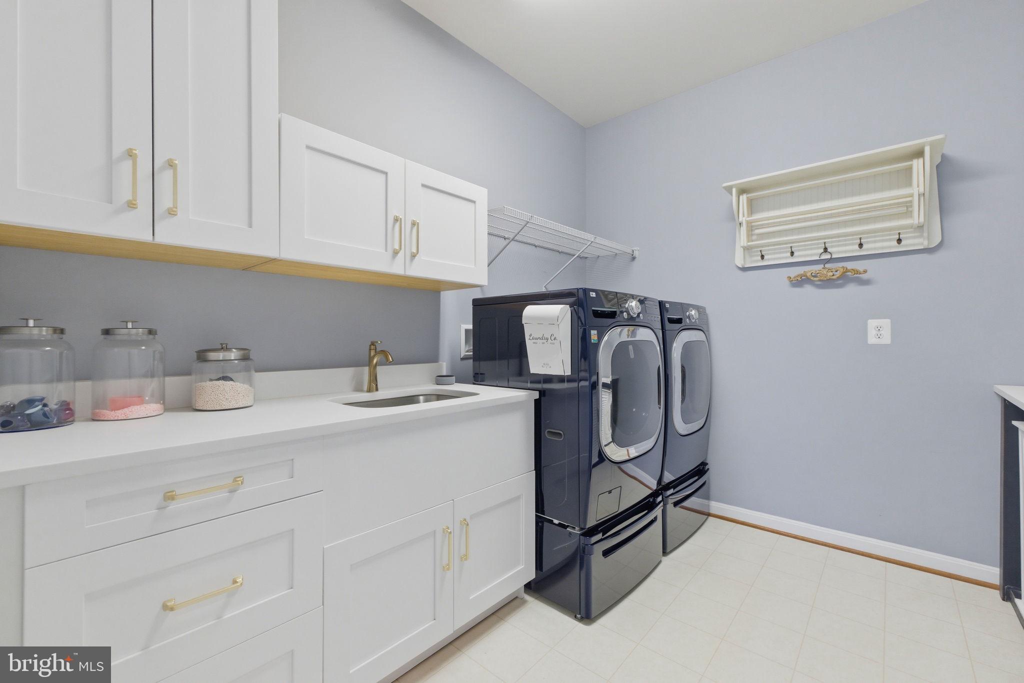 RASPBERRY FALLS - Residential