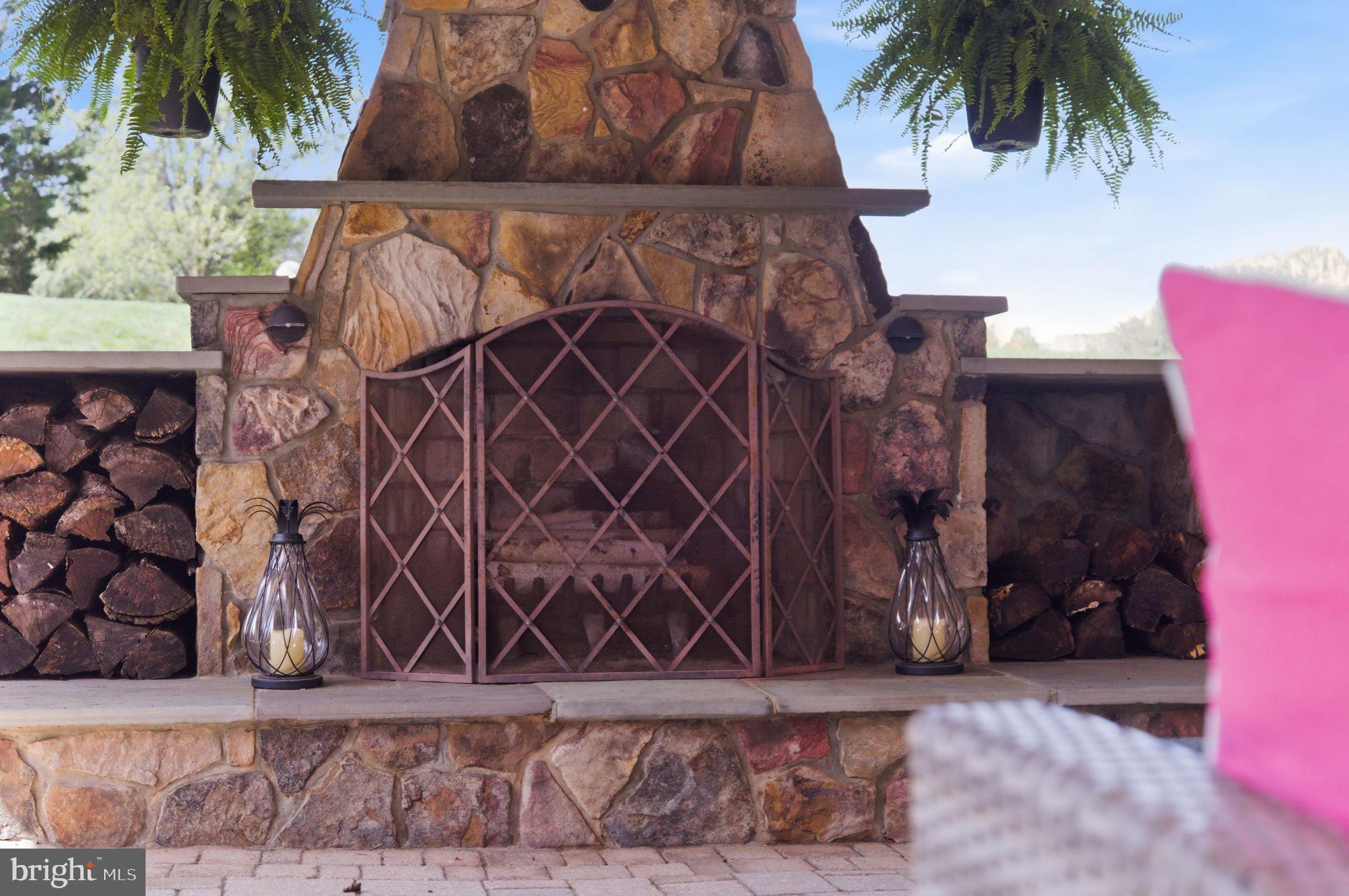 RASPBERRY FALLS - Residential