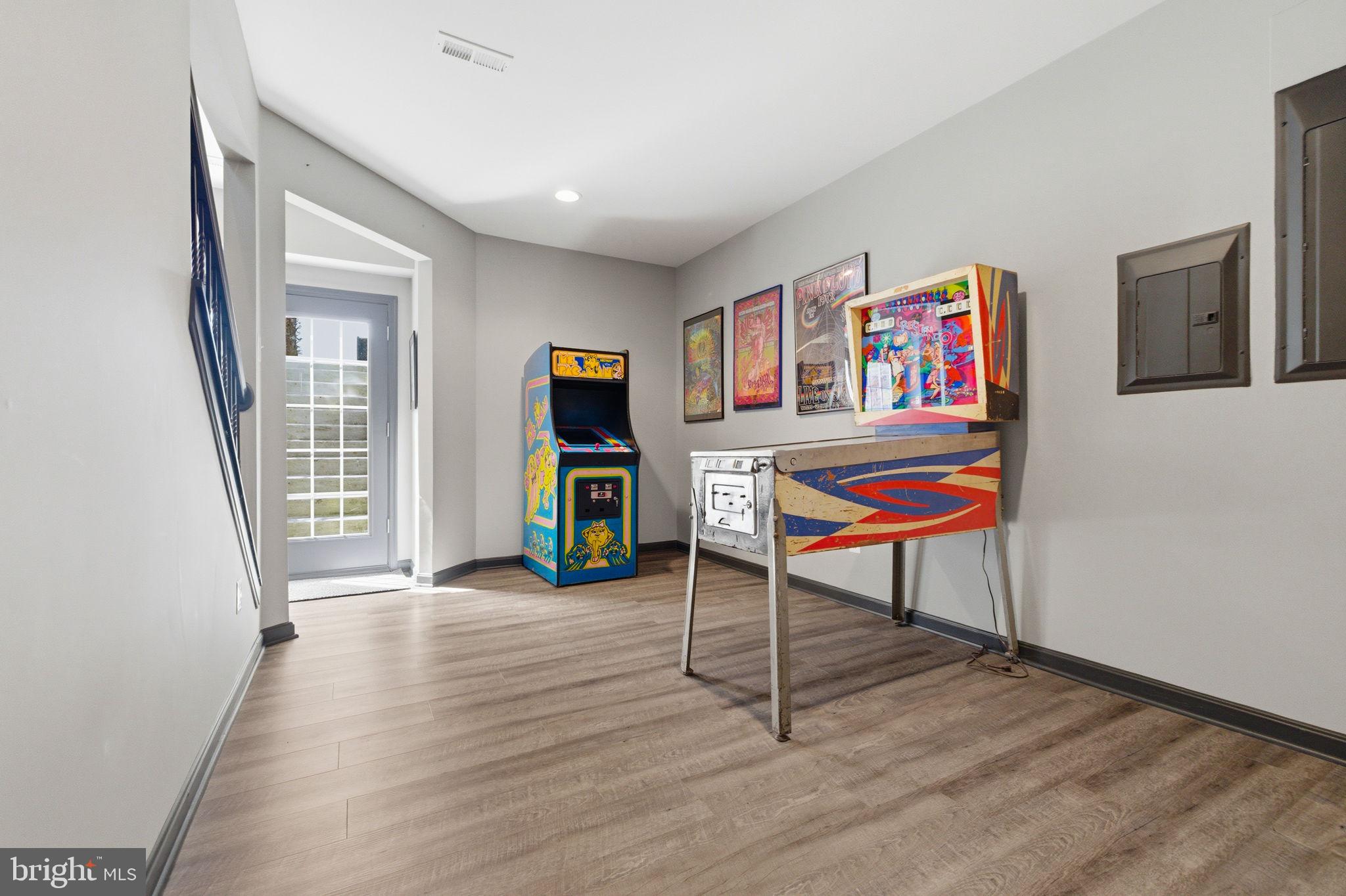 RASPBERRY FALLS - Residential