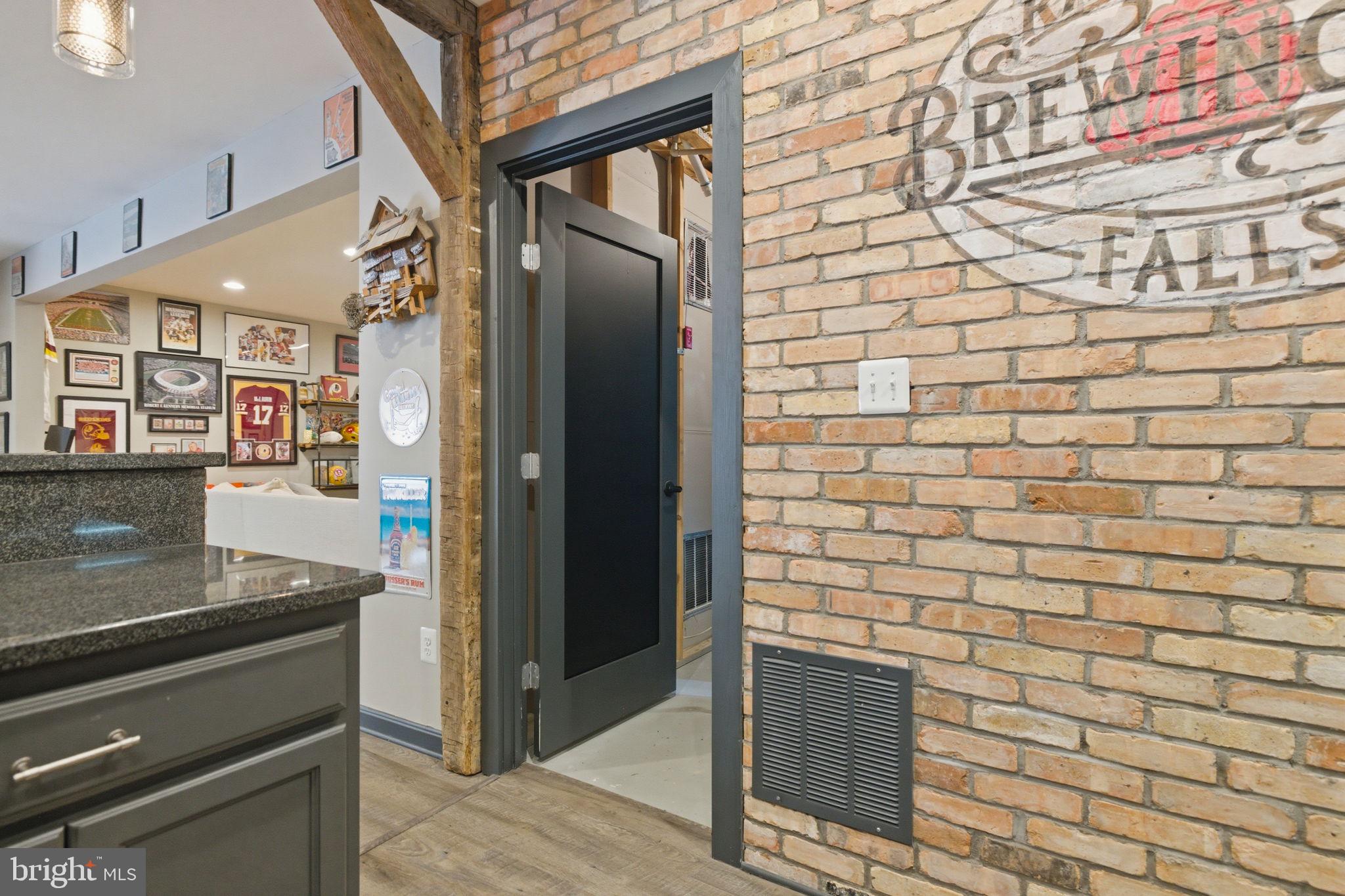 RASPBERRY FALLS - Residential