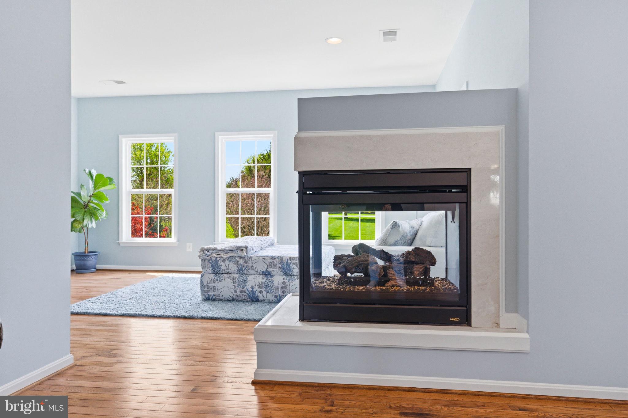 RASPBERRY FALLS - Residential