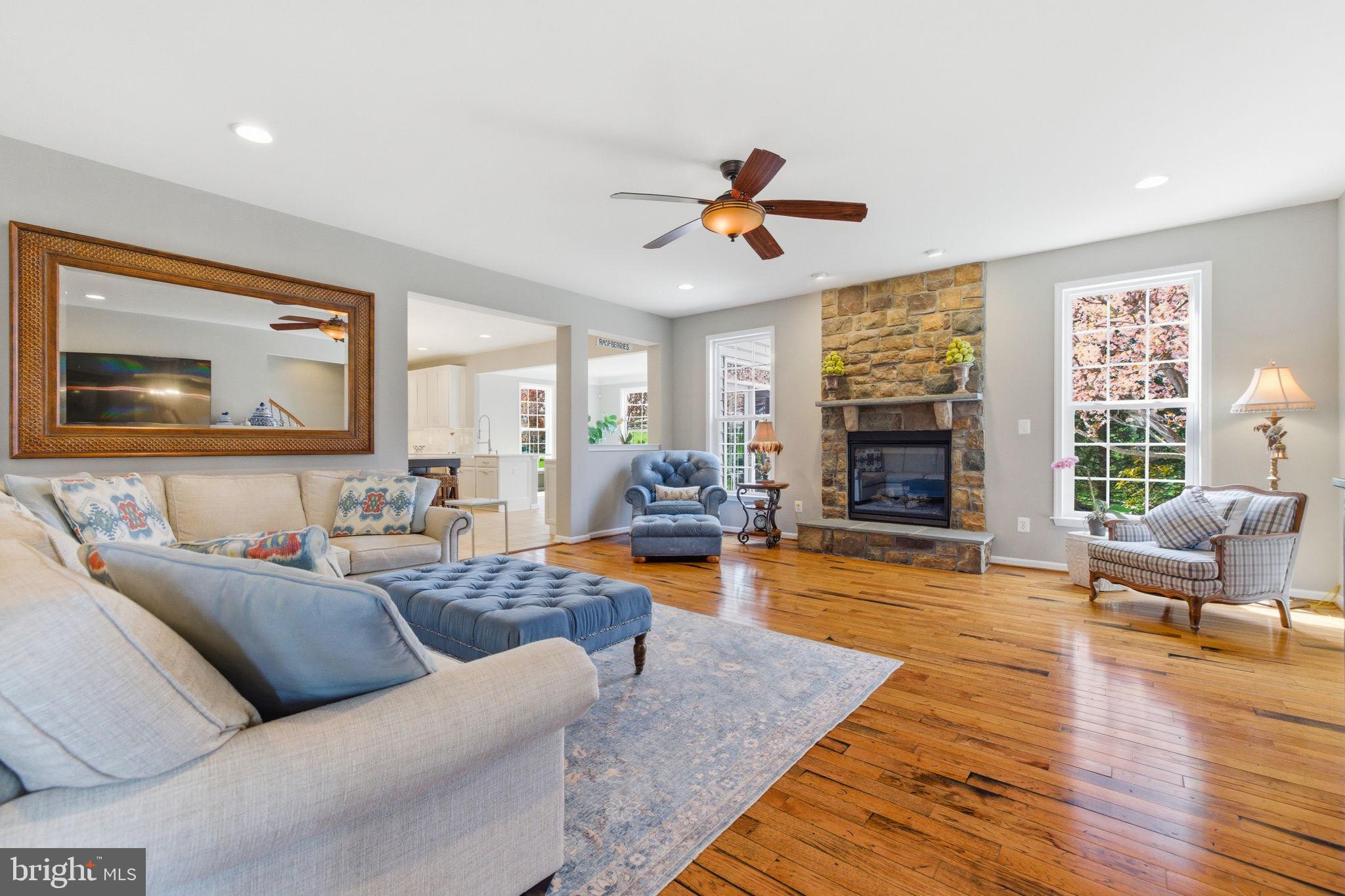 RASPBERRY FALLS - Residential